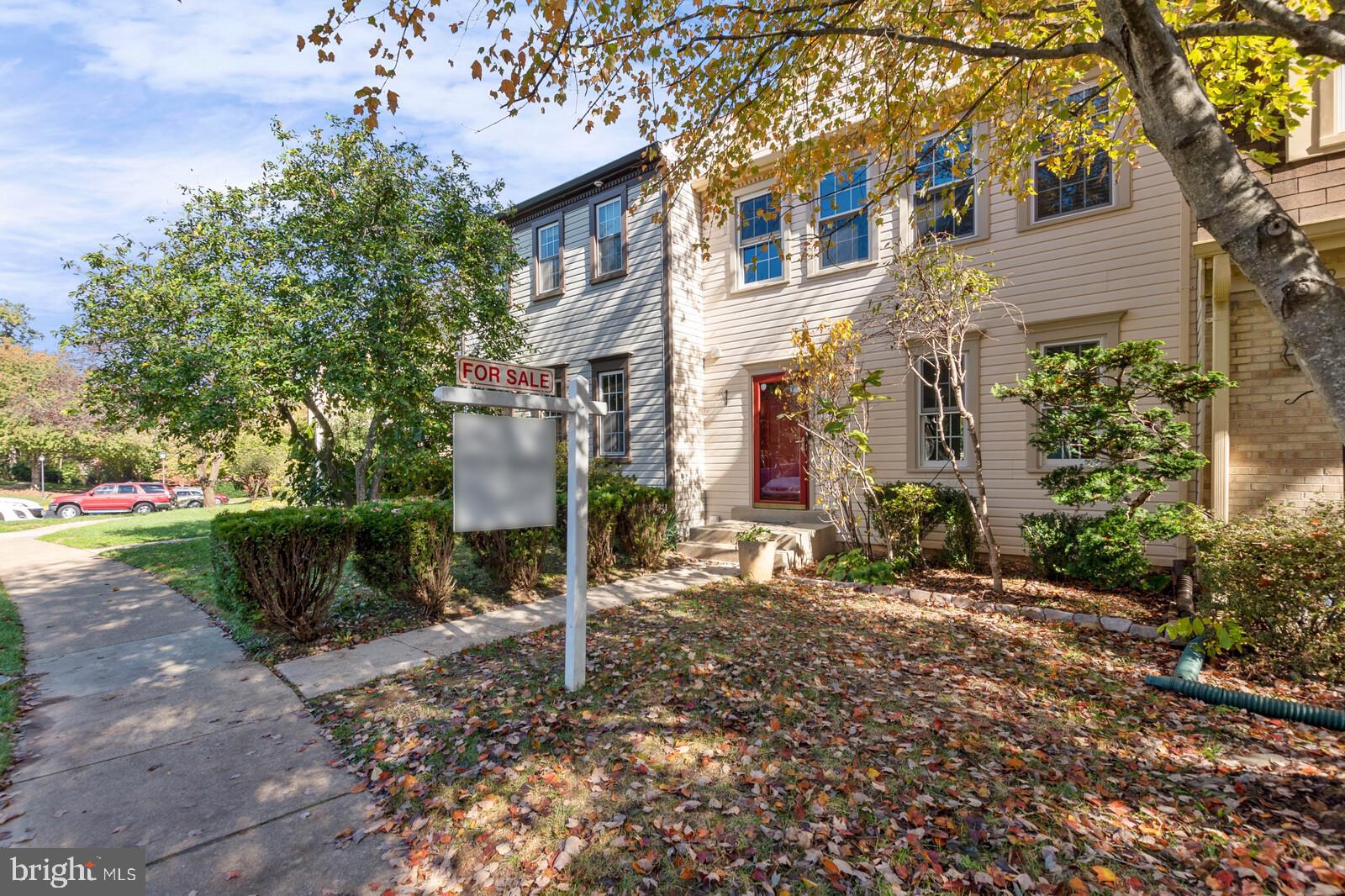 CARRIAGE GATE - Residential