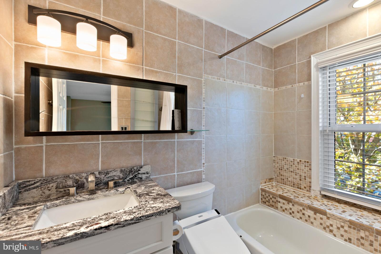 CARRIAGE GATE - Residential