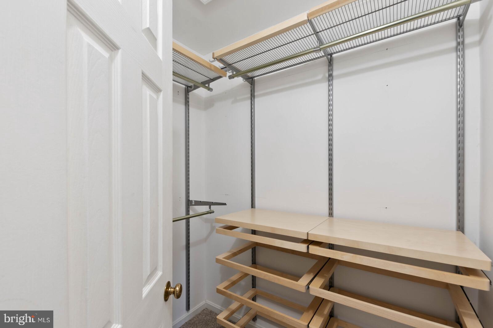 CARRIAGE GATE - Residential