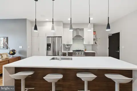 MLS: DCDC2274678