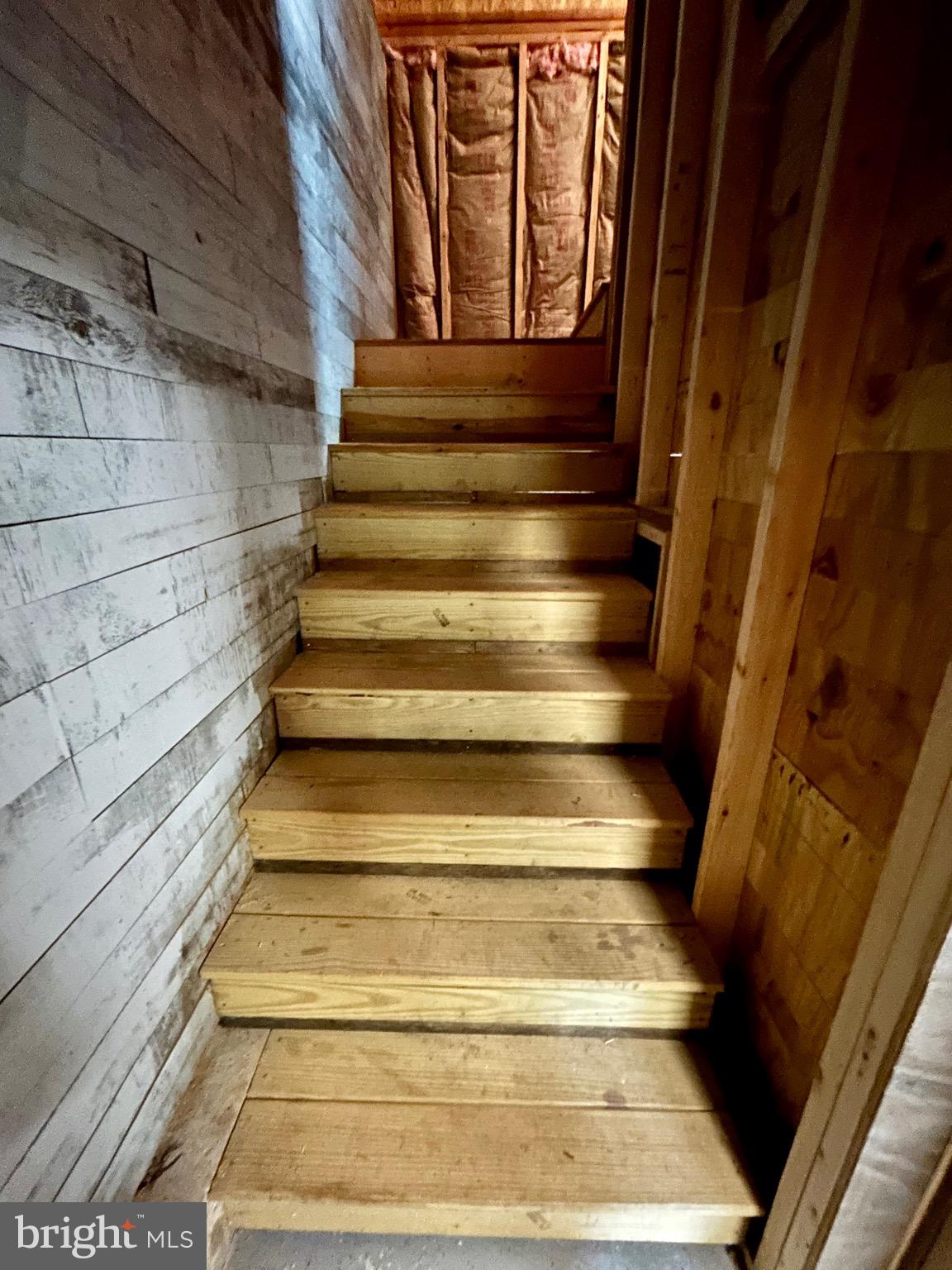 PARADISE PINES - Residential