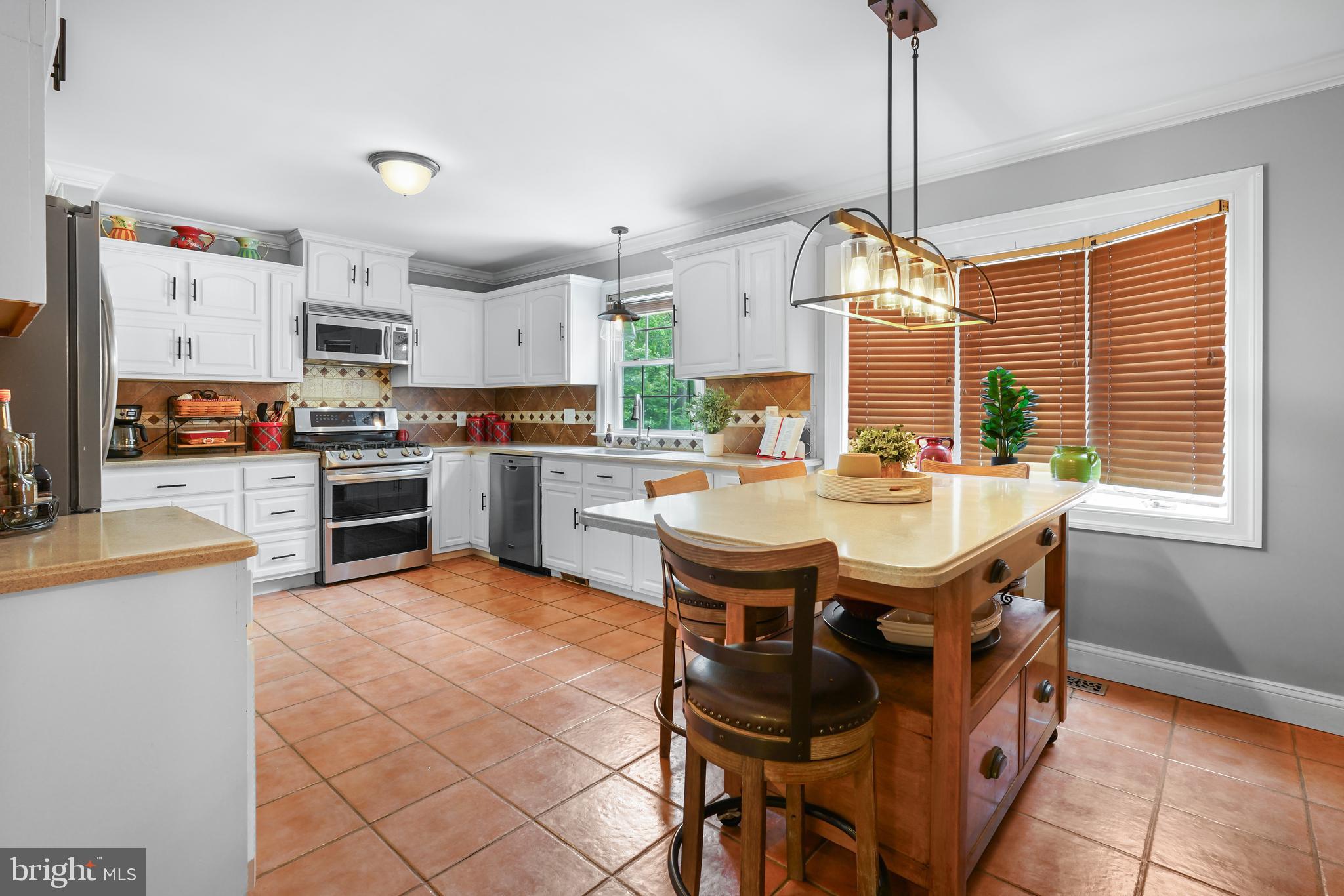 PARADISE PINES - Residential