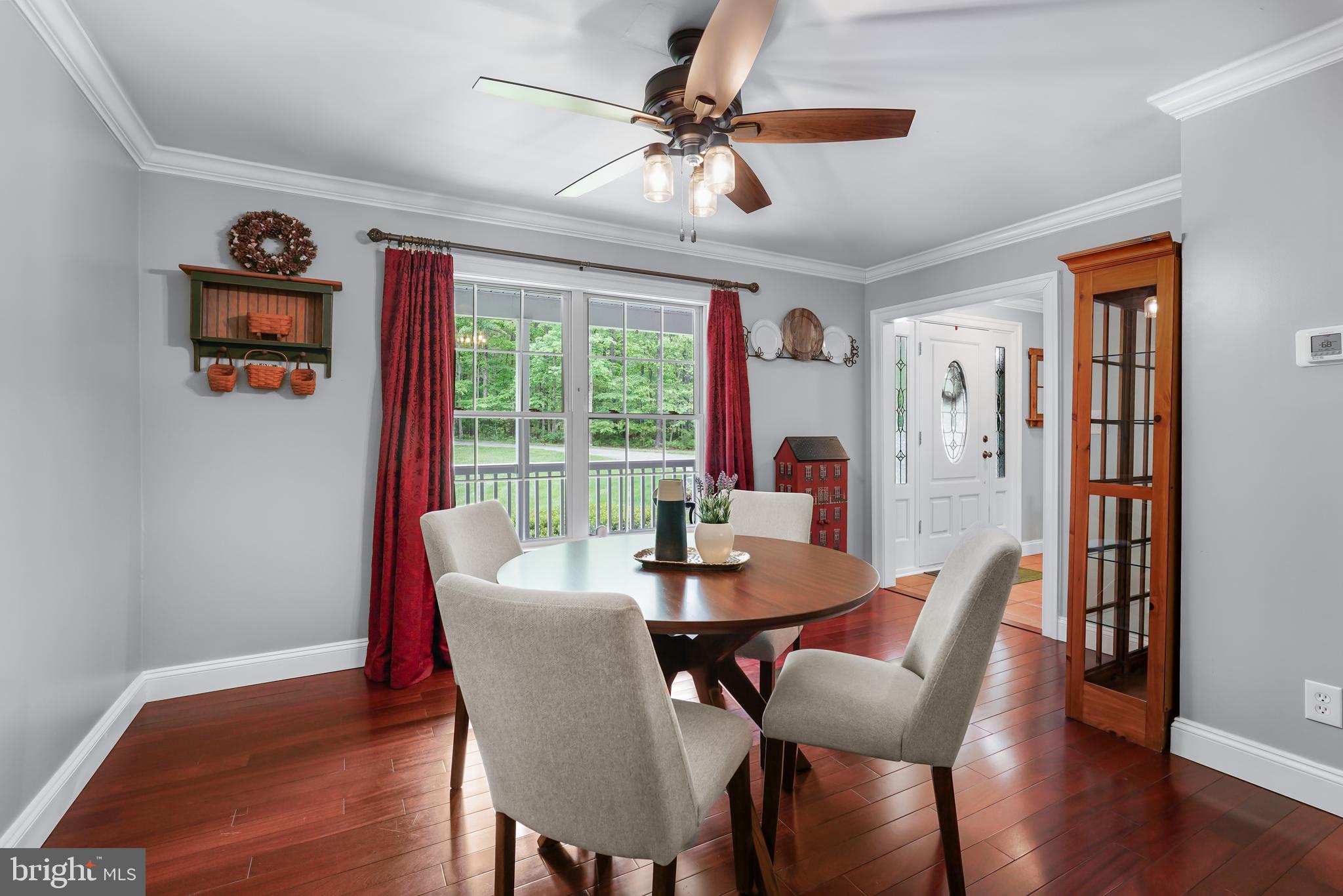 PARADISE PINES - Residential