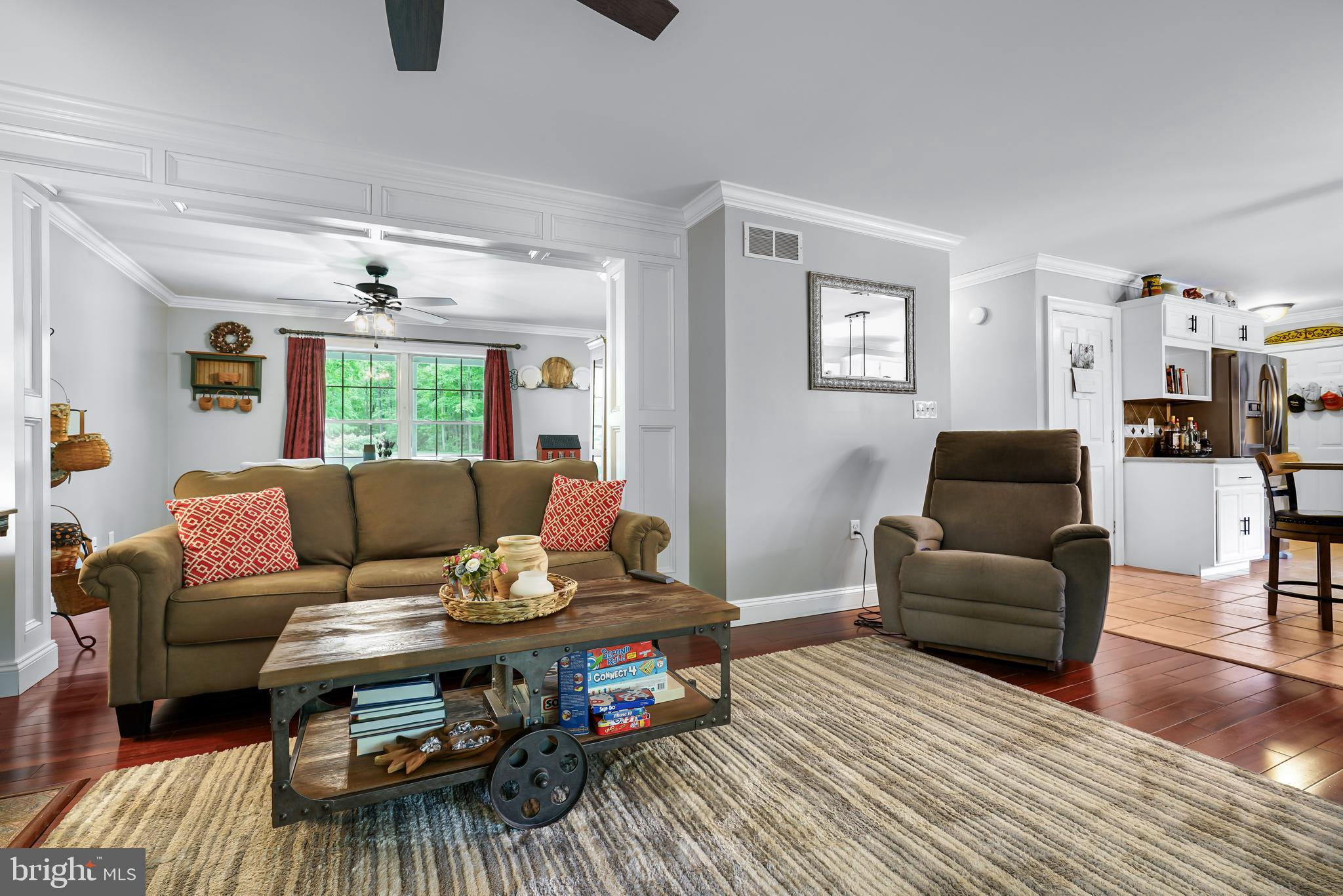 PARADISE PINES - Residential