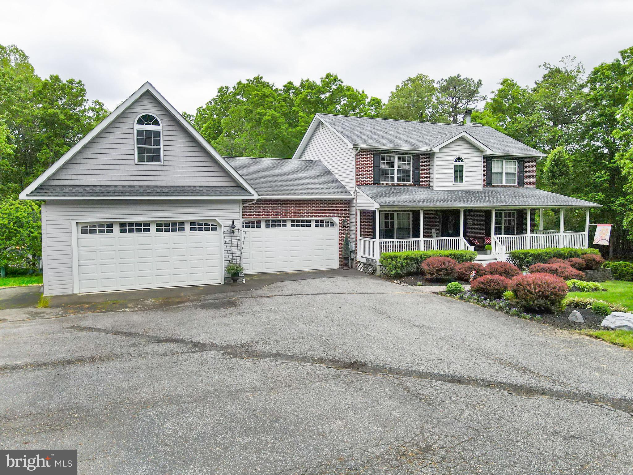 PARADISE PINES - Residential