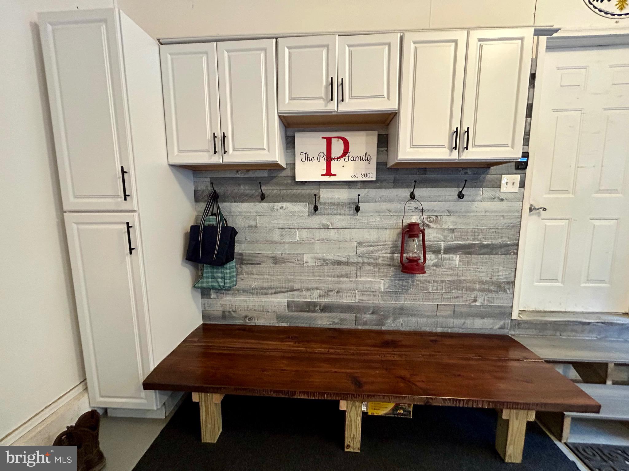 PARADISE PINES - Residential