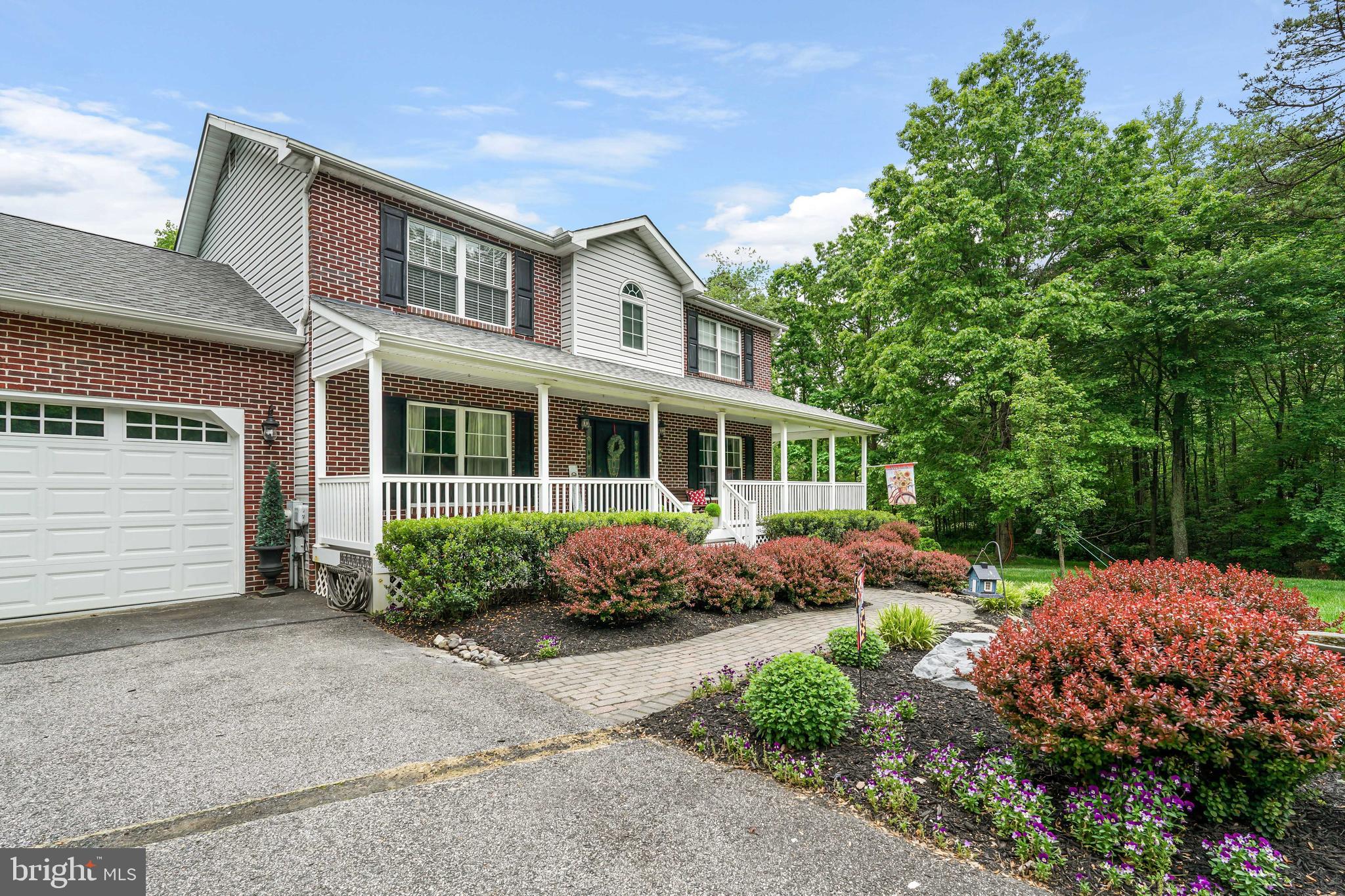 PARADISE PINES - Residential