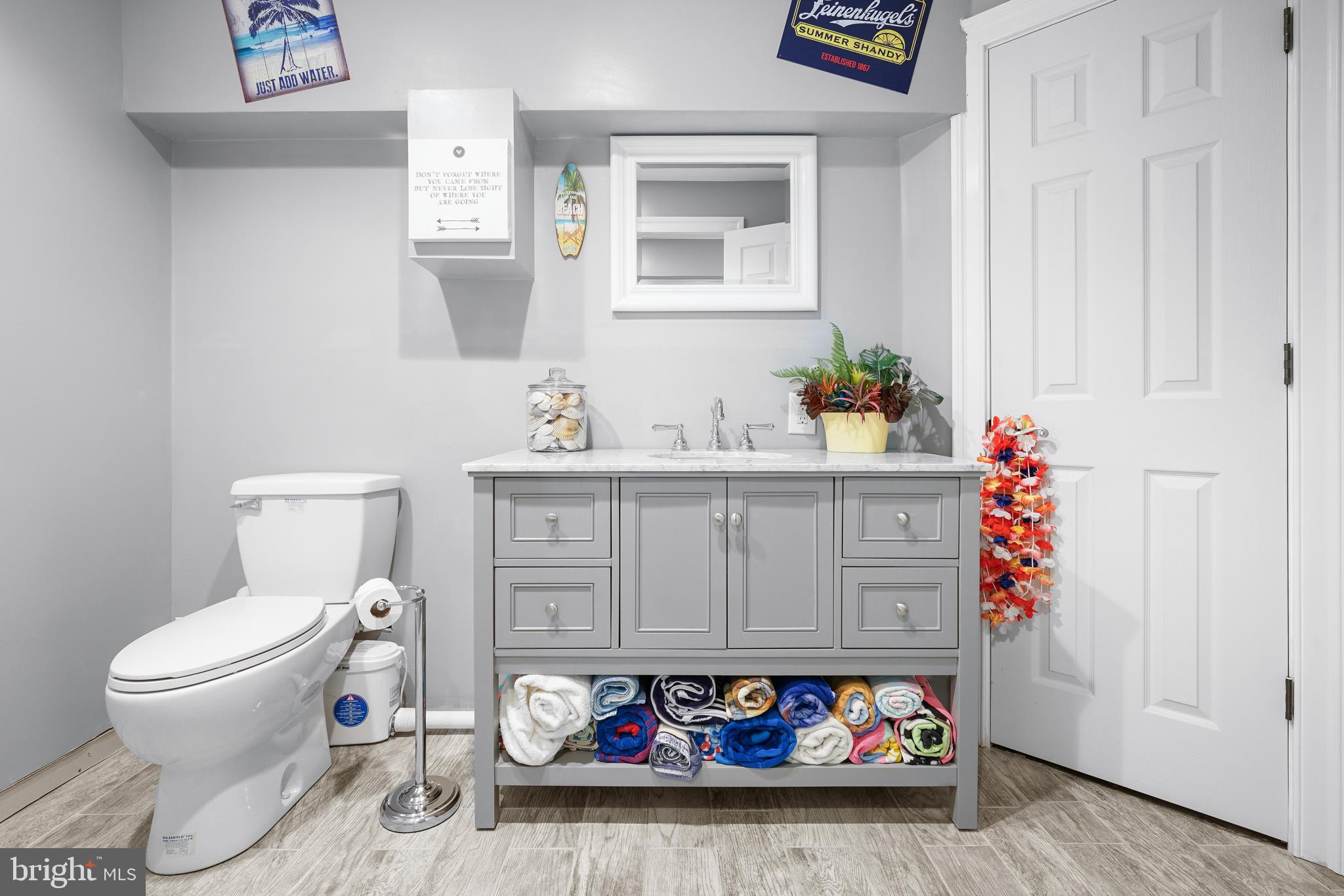 PARADISE PINES - Residential