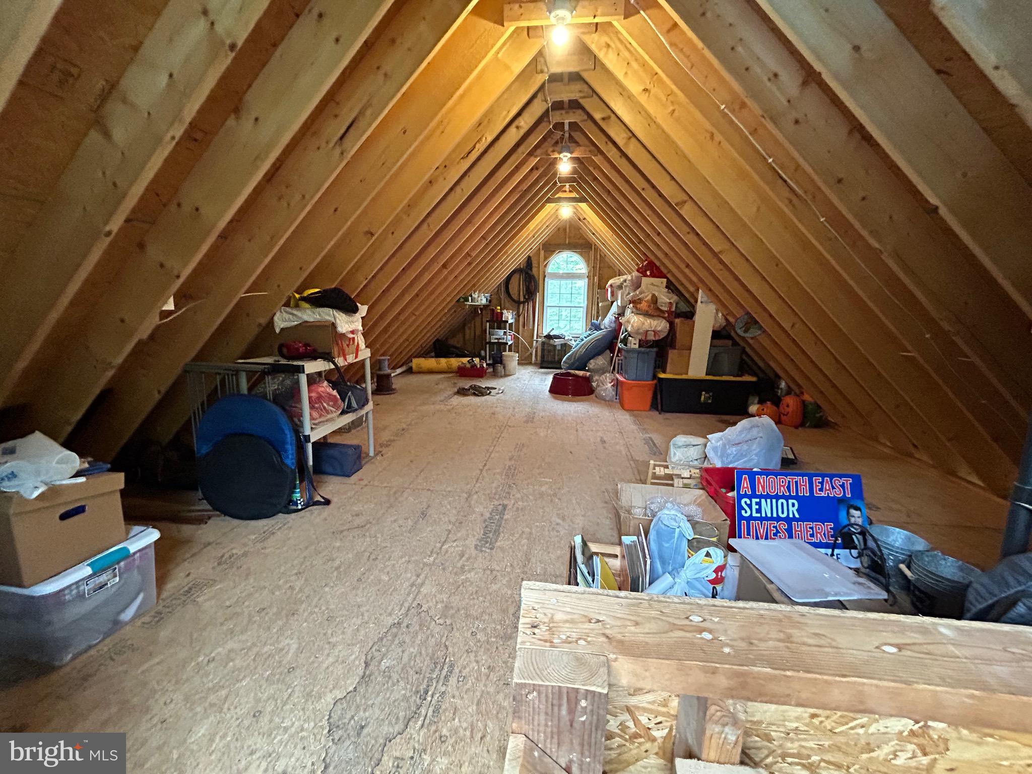 PARADISE PINES - Residential