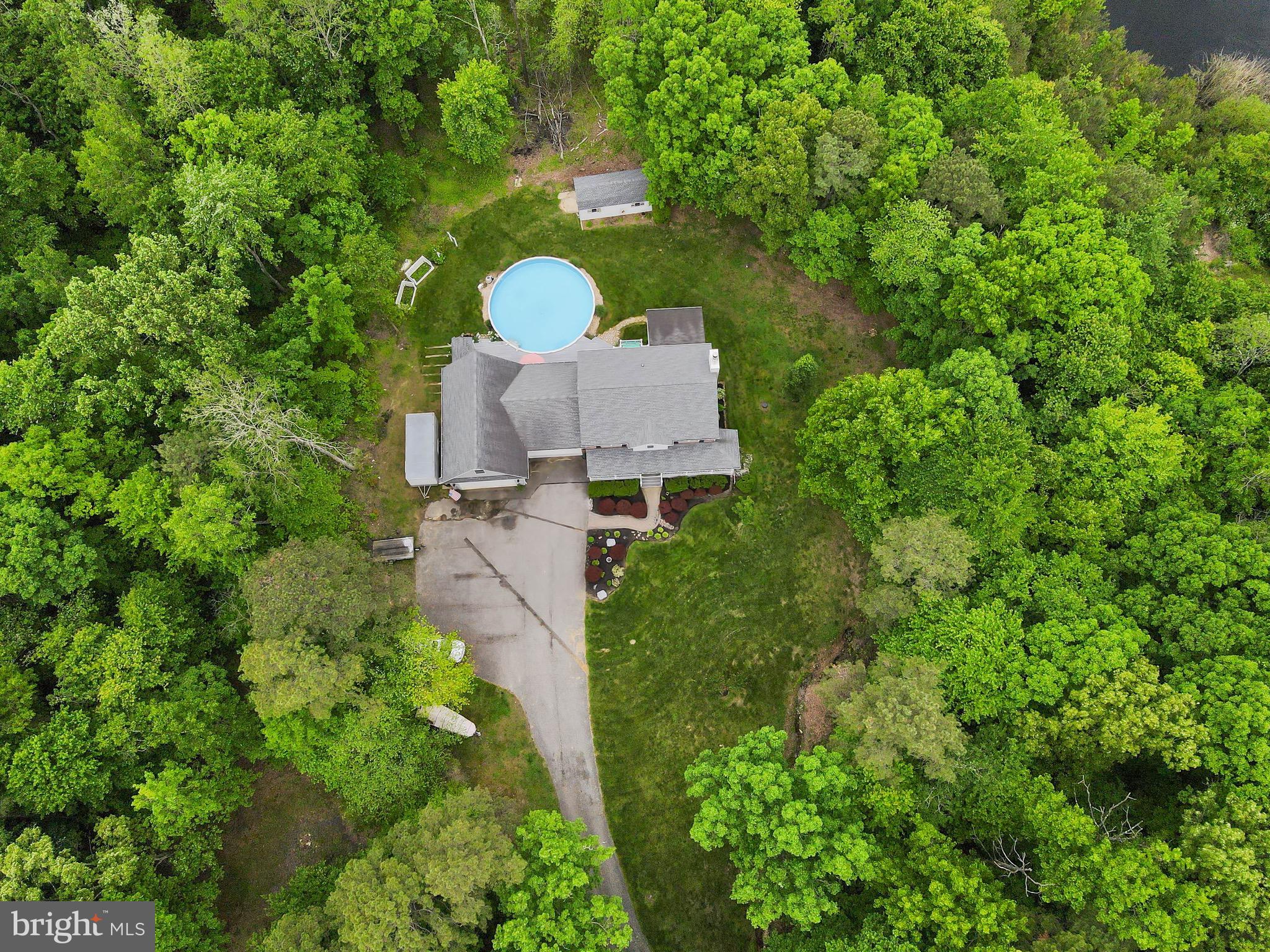 PARADISE PINES - Residential