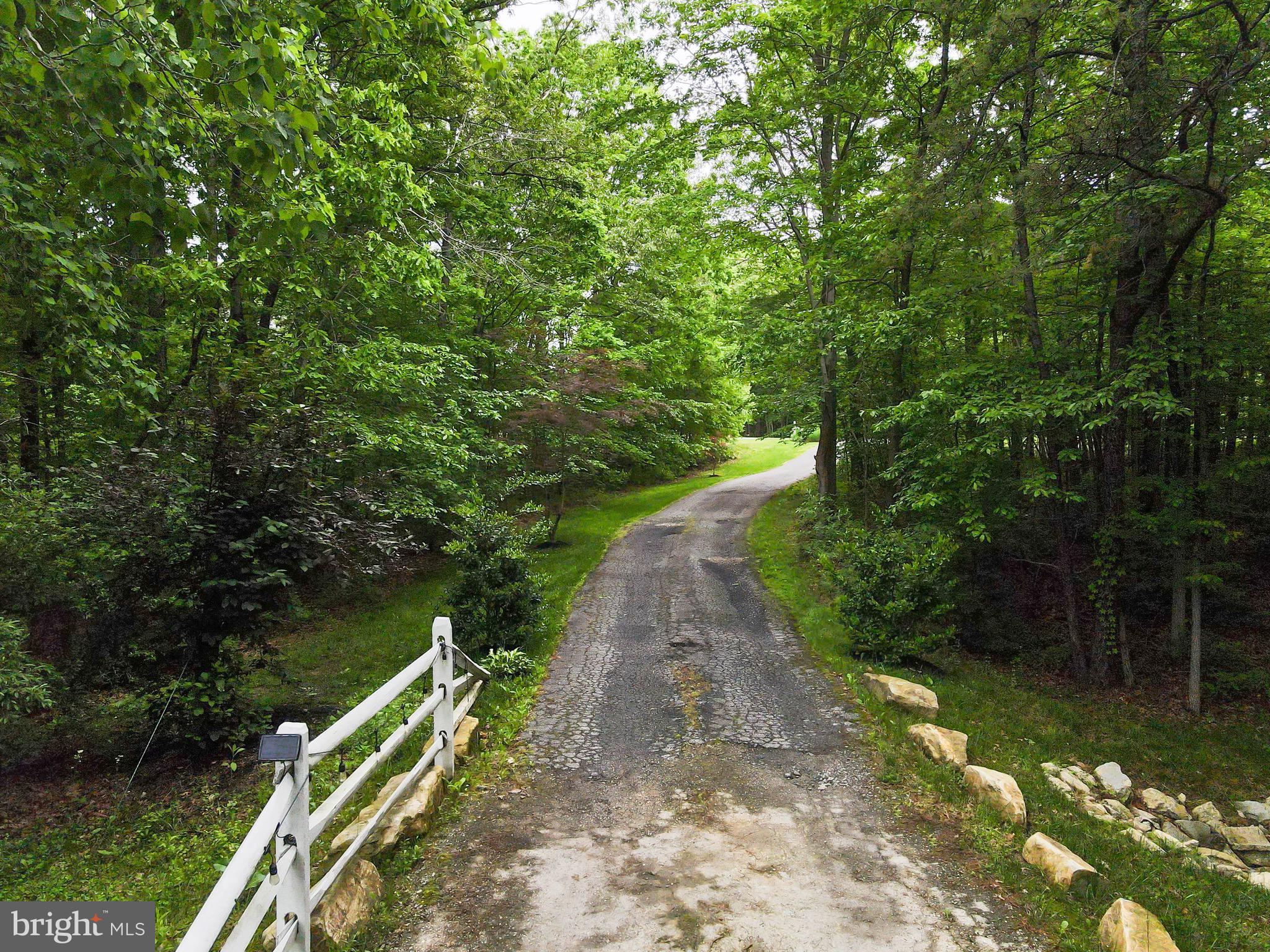 PARADISE PINES - Residential