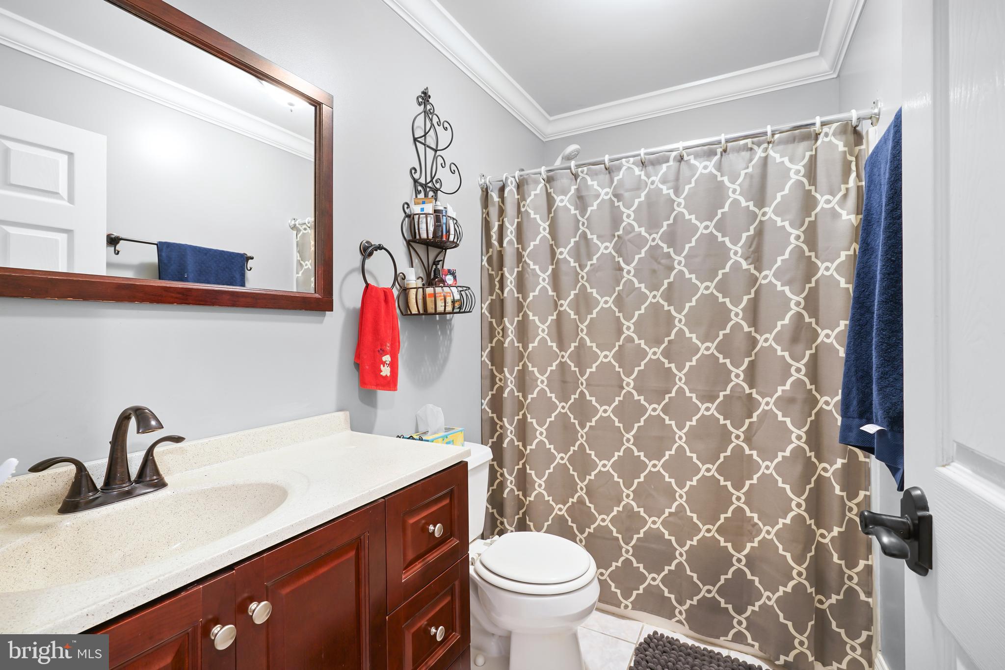 PARADISE PINES - Residential