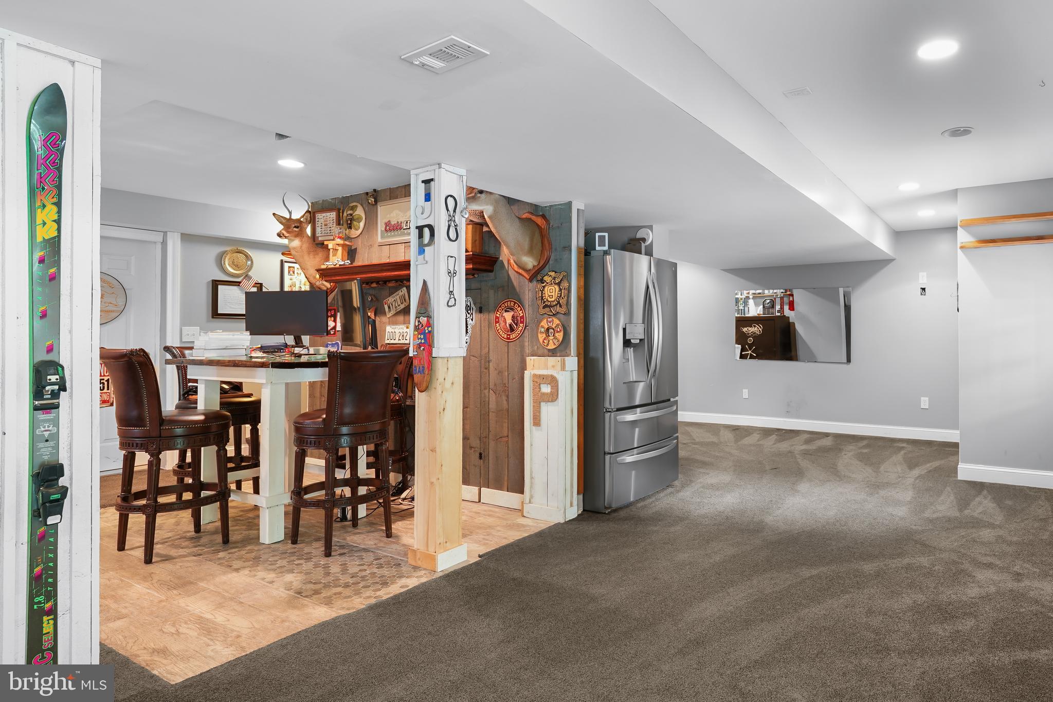 PARADISE PINES - Residential