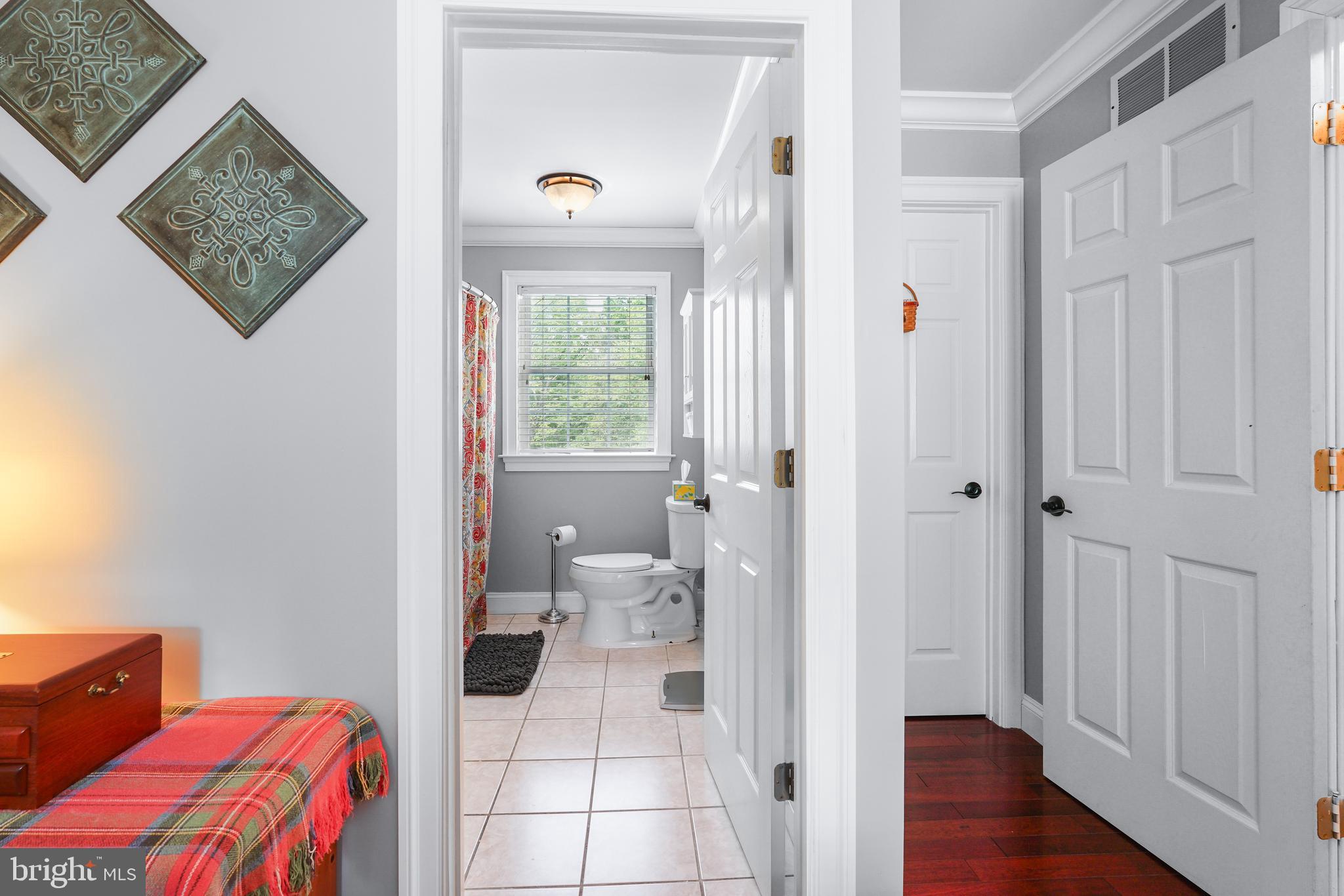 PARADISE PINES - Residential