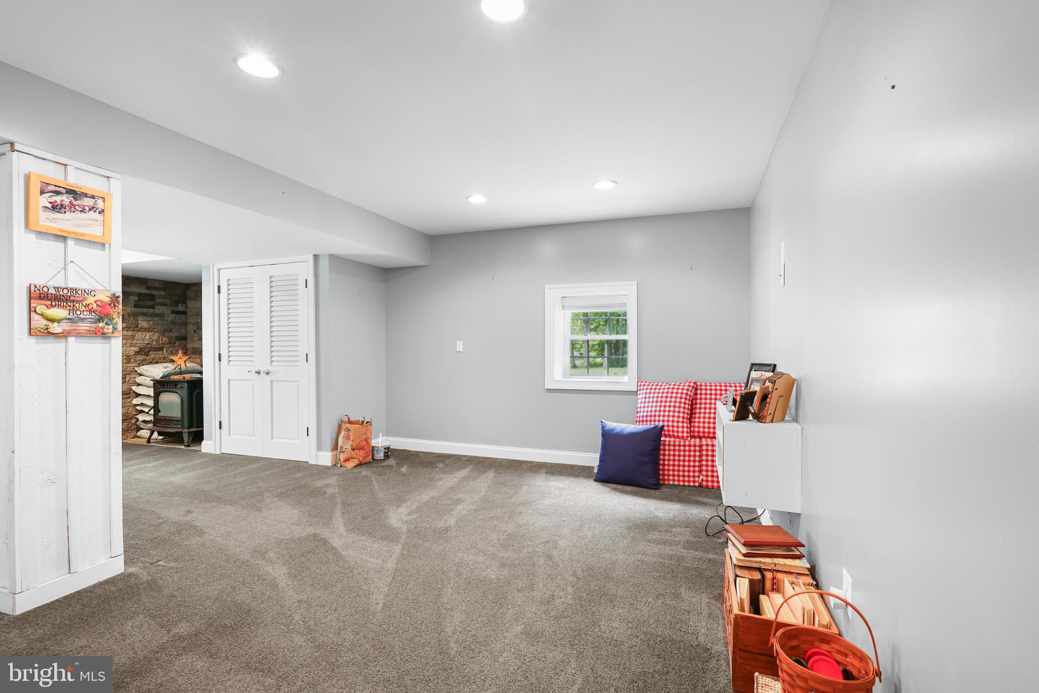 PARADISE PINES - Residential