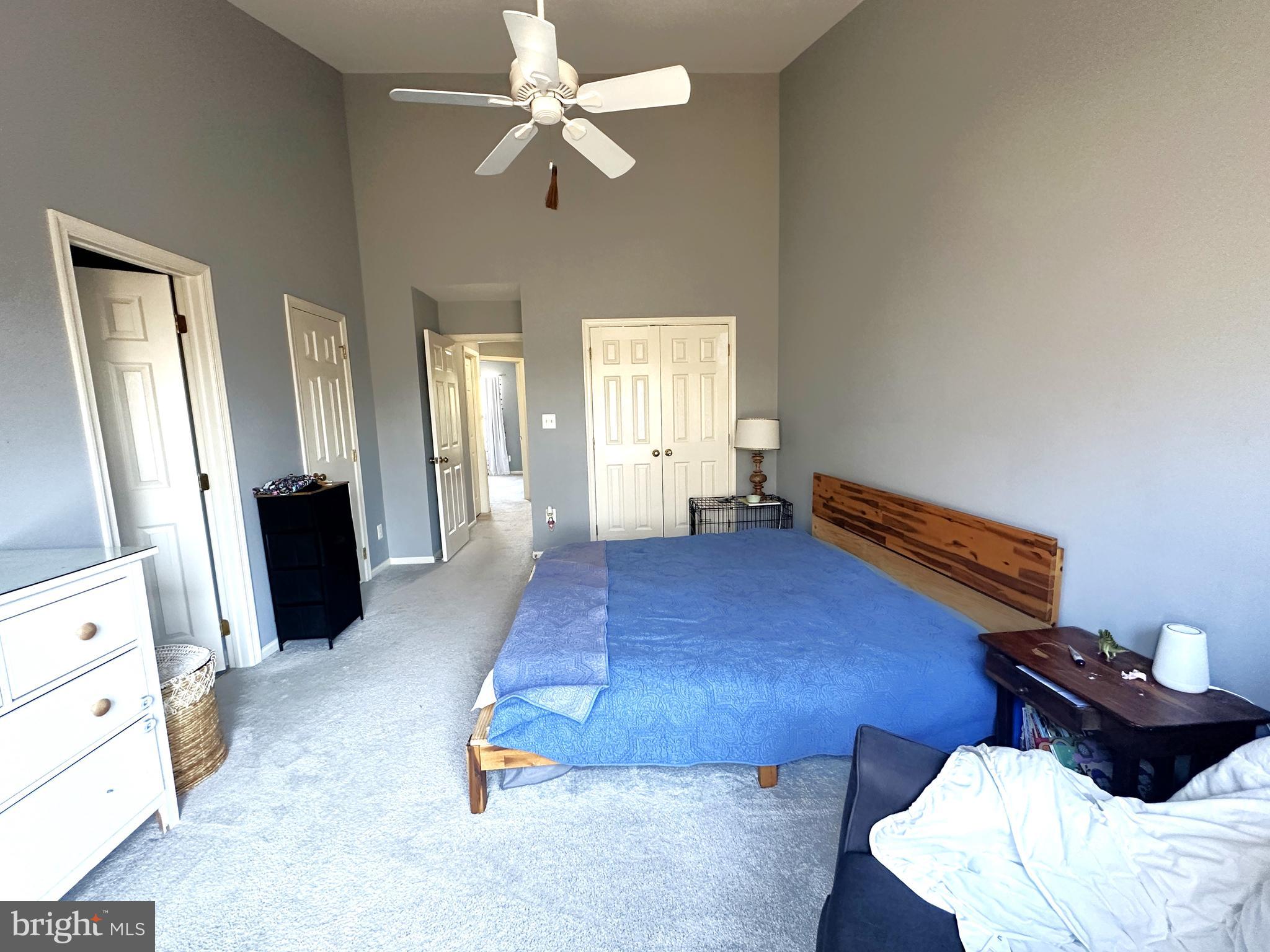 SIGNATURE AT BROADLANDS - Residential Lease