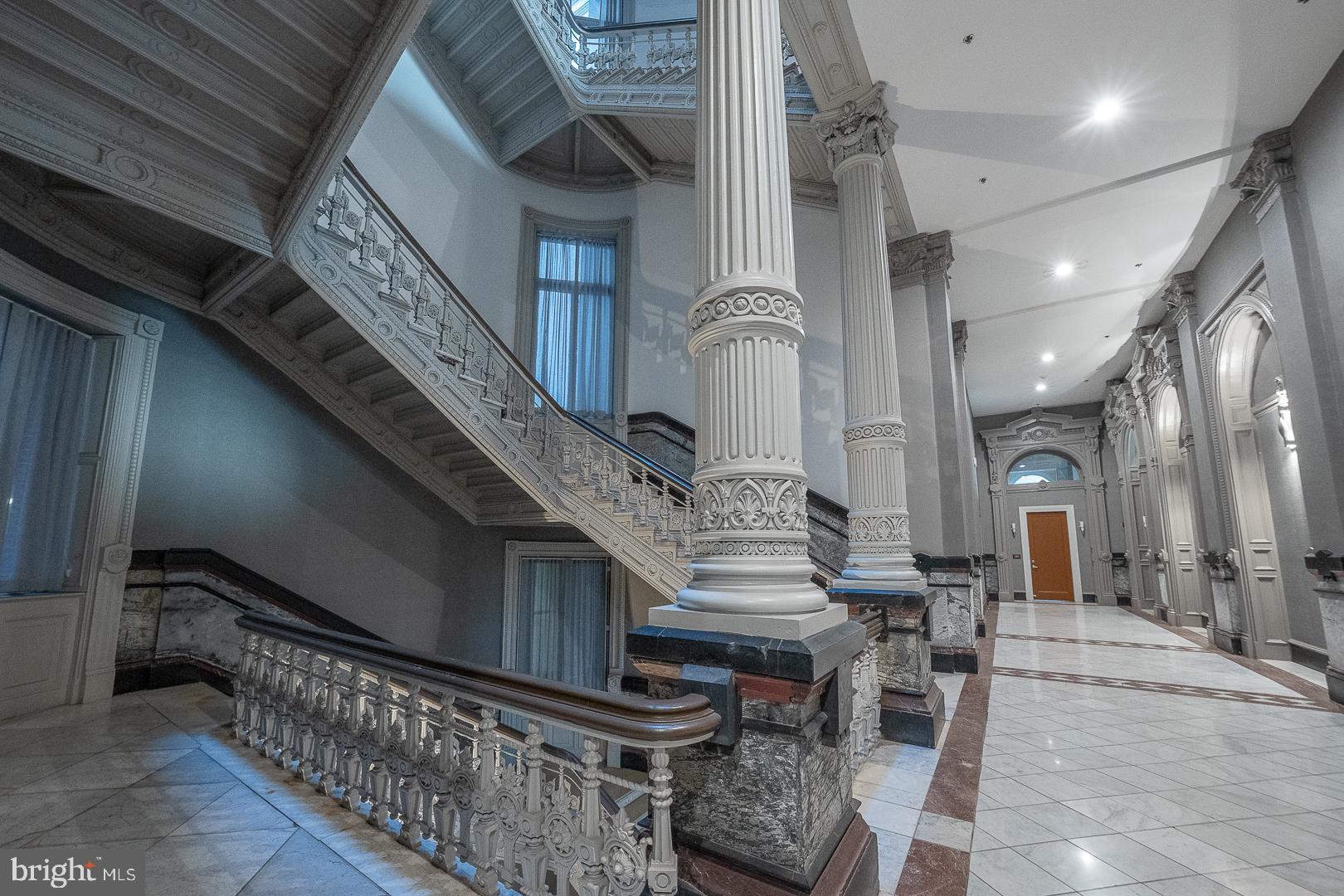 SOCIETY HILL - Residential