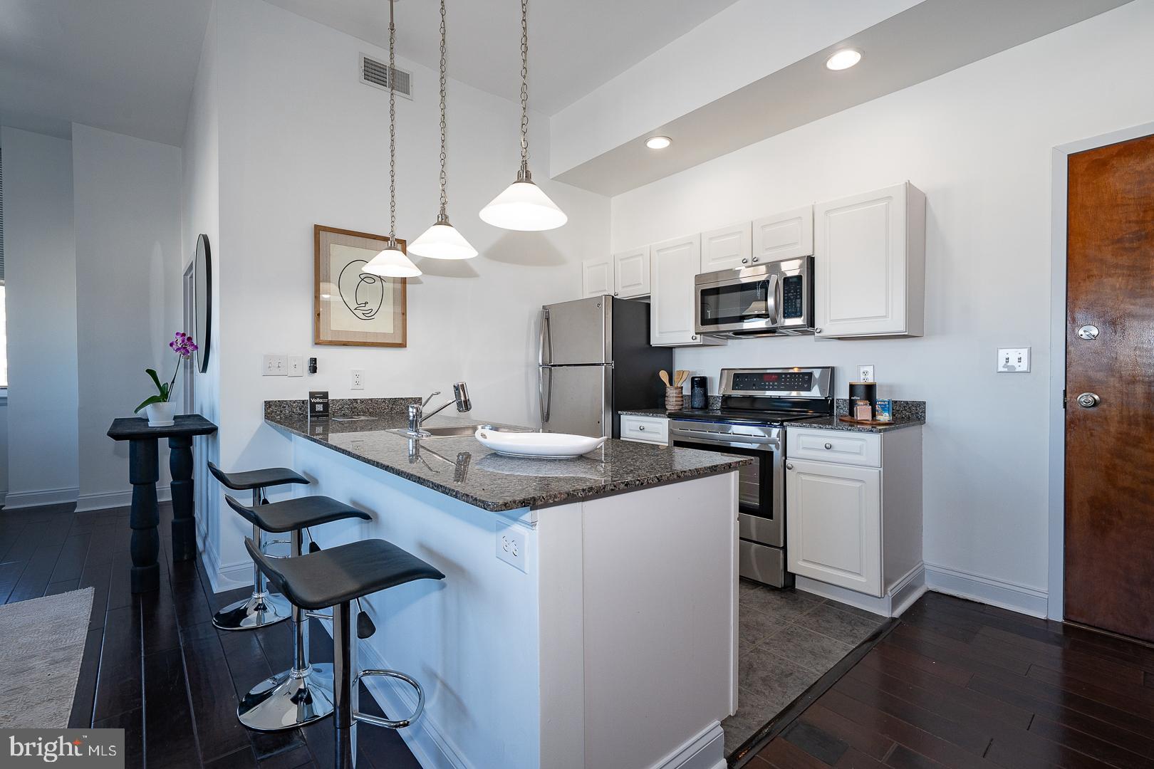 SOCIETY HILL - Residential