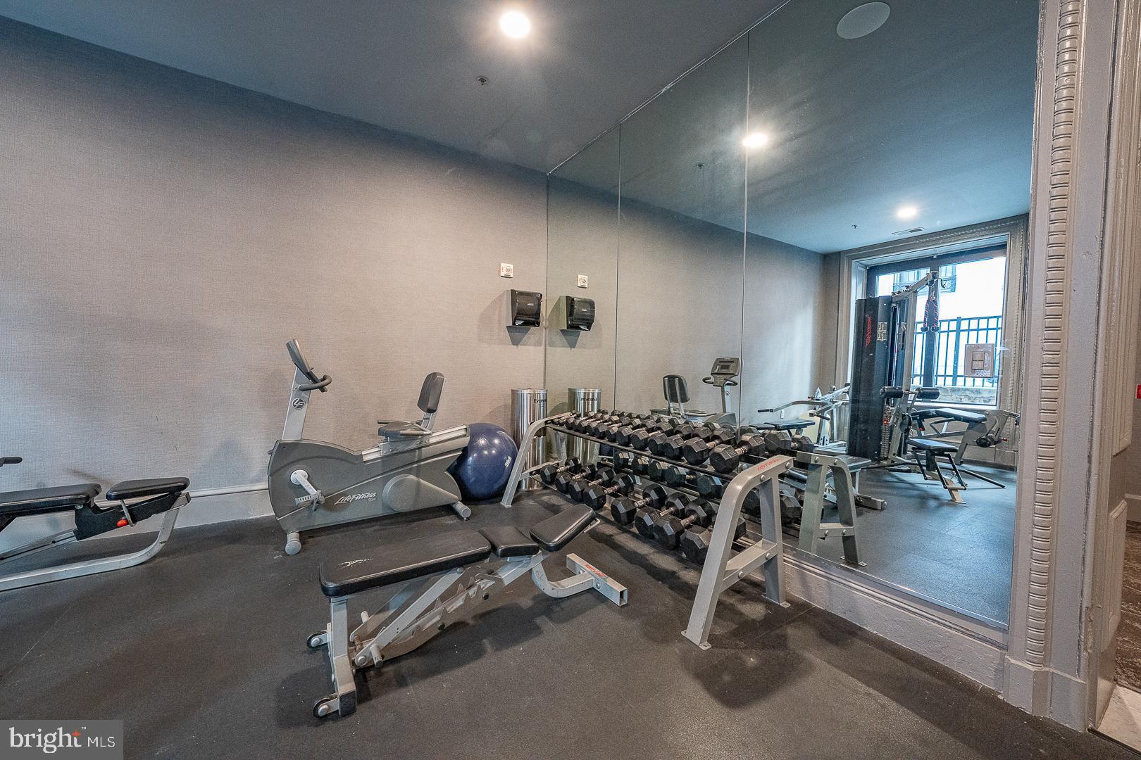 SOCIETY HILL - Residential