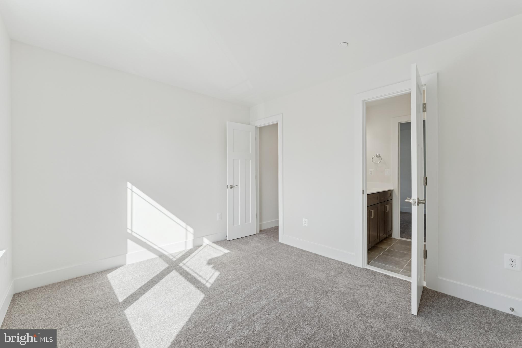 SABRINA PARK - Residential