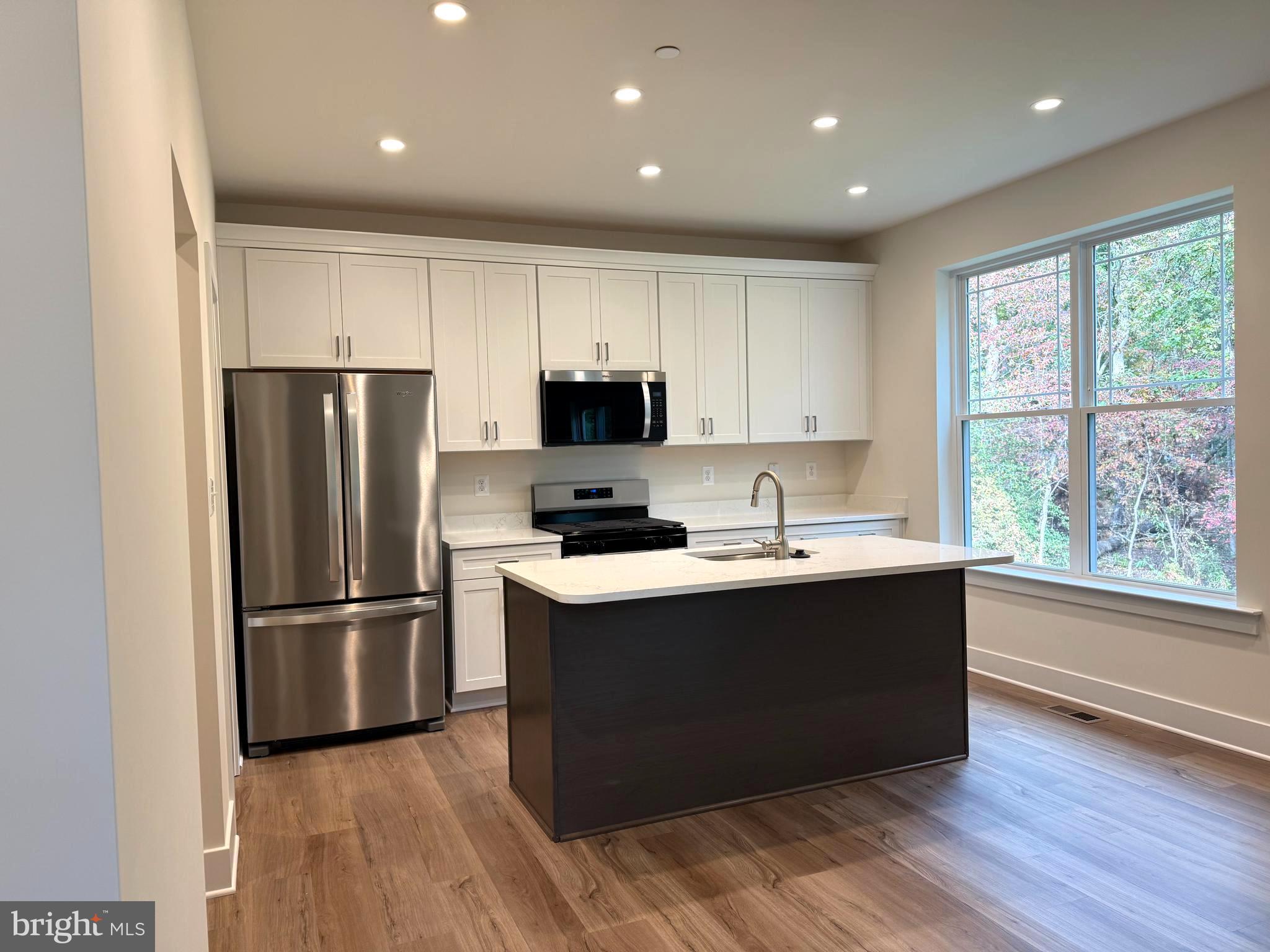 SABRINA PARK - Residential