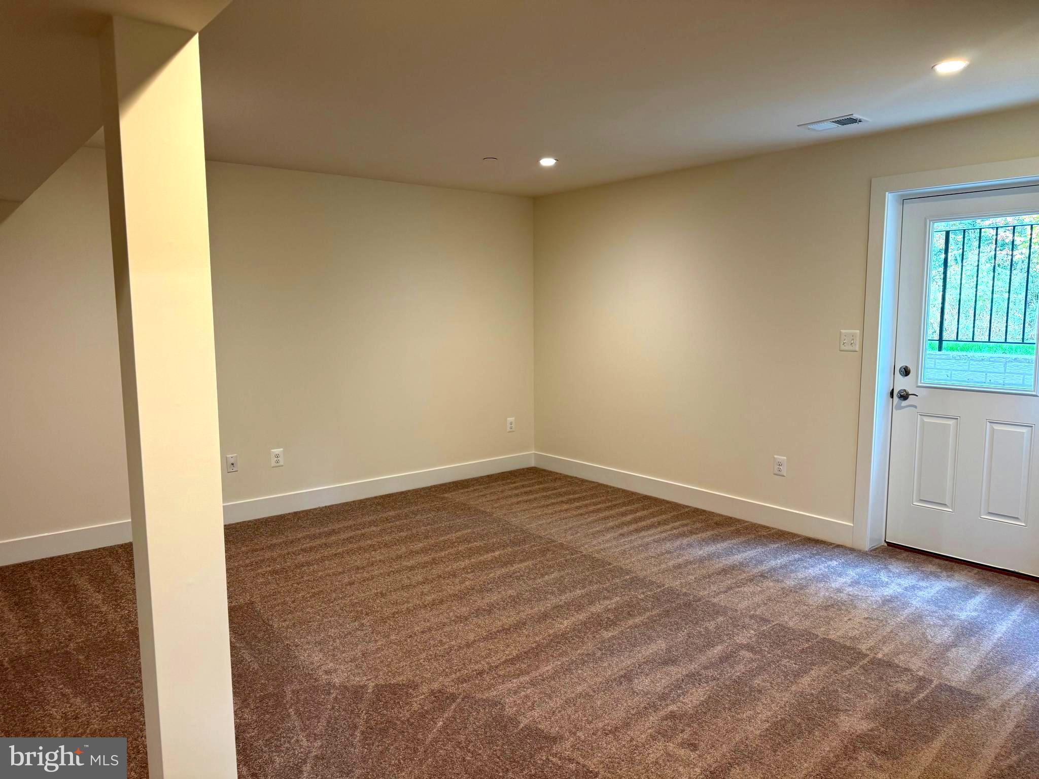 SABRINA PARK - Residential