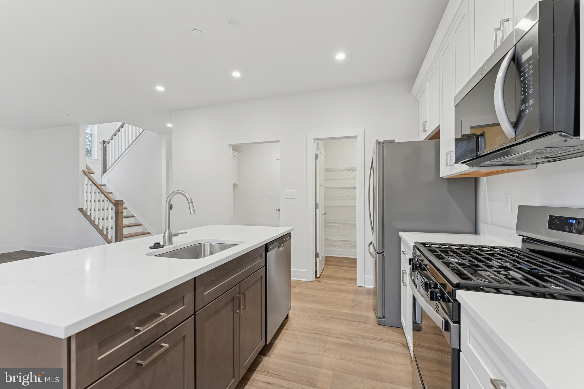 SABRINA PARK - Residential