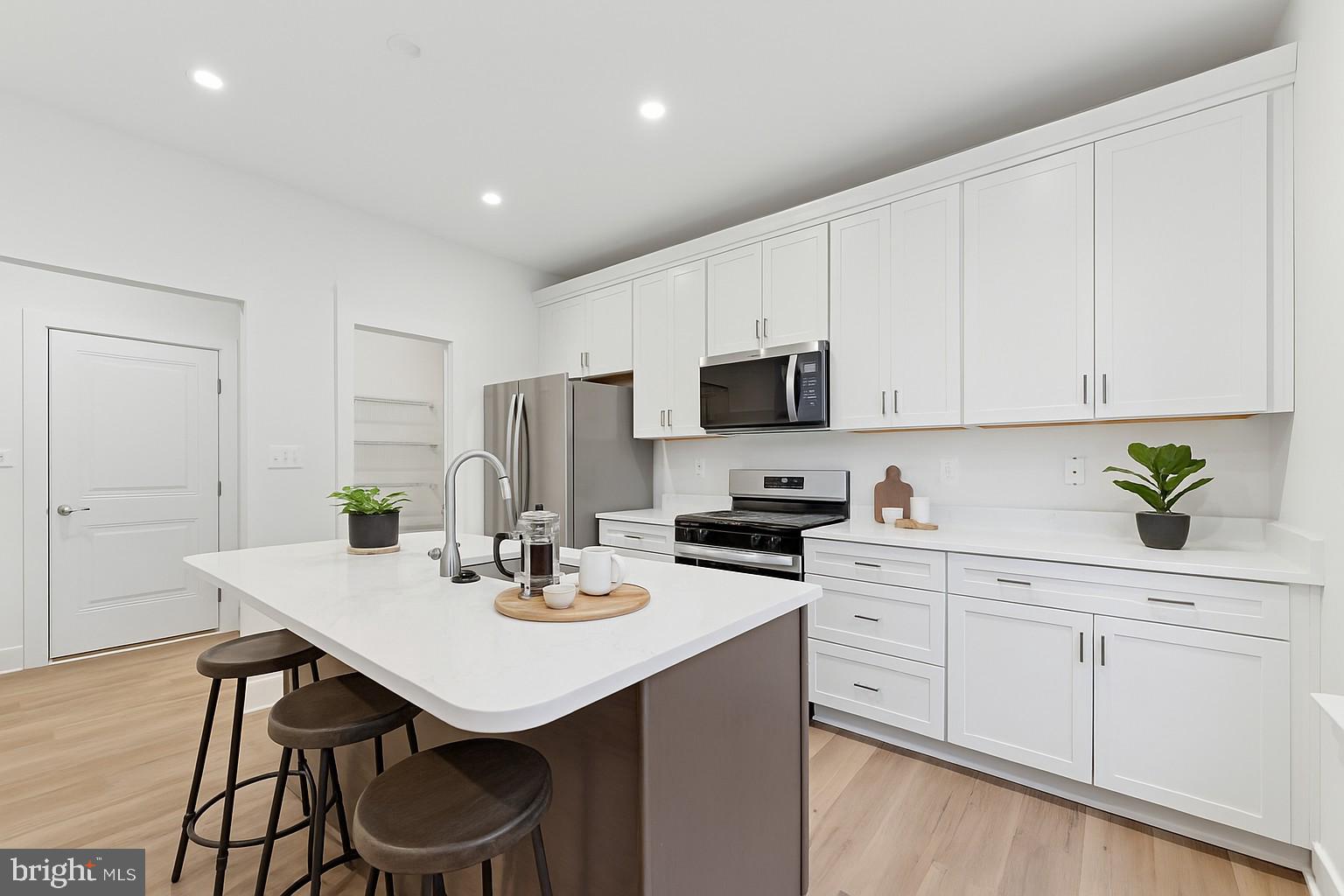 SABRINA PARK - Residential