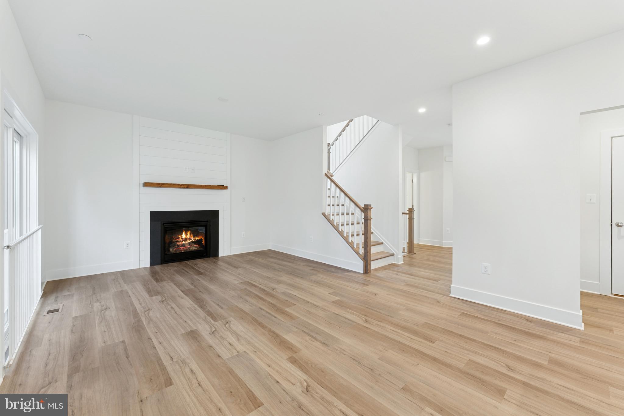 SABRINA PARK - Residential