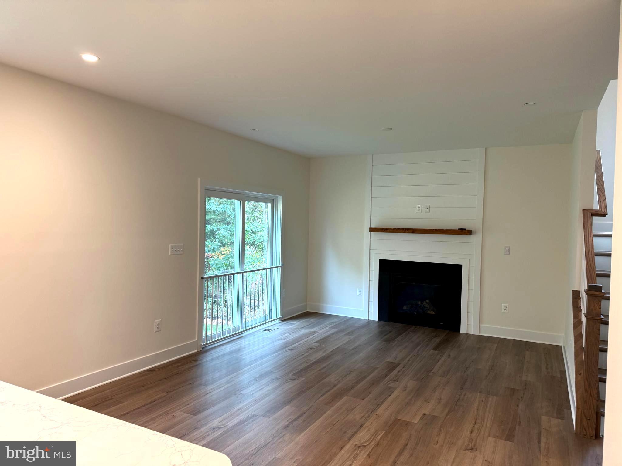 SABRINA PARK - Residential