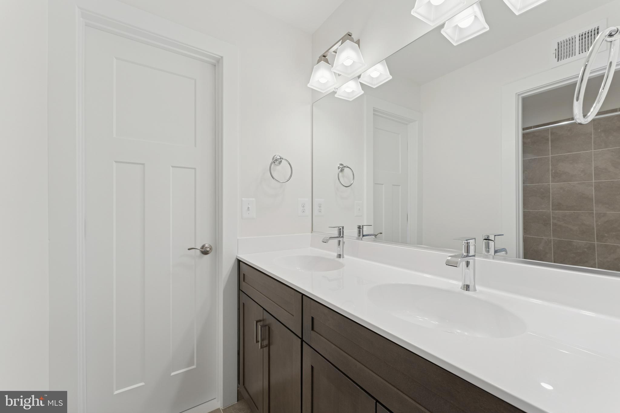 SABRINA PARK - Residential