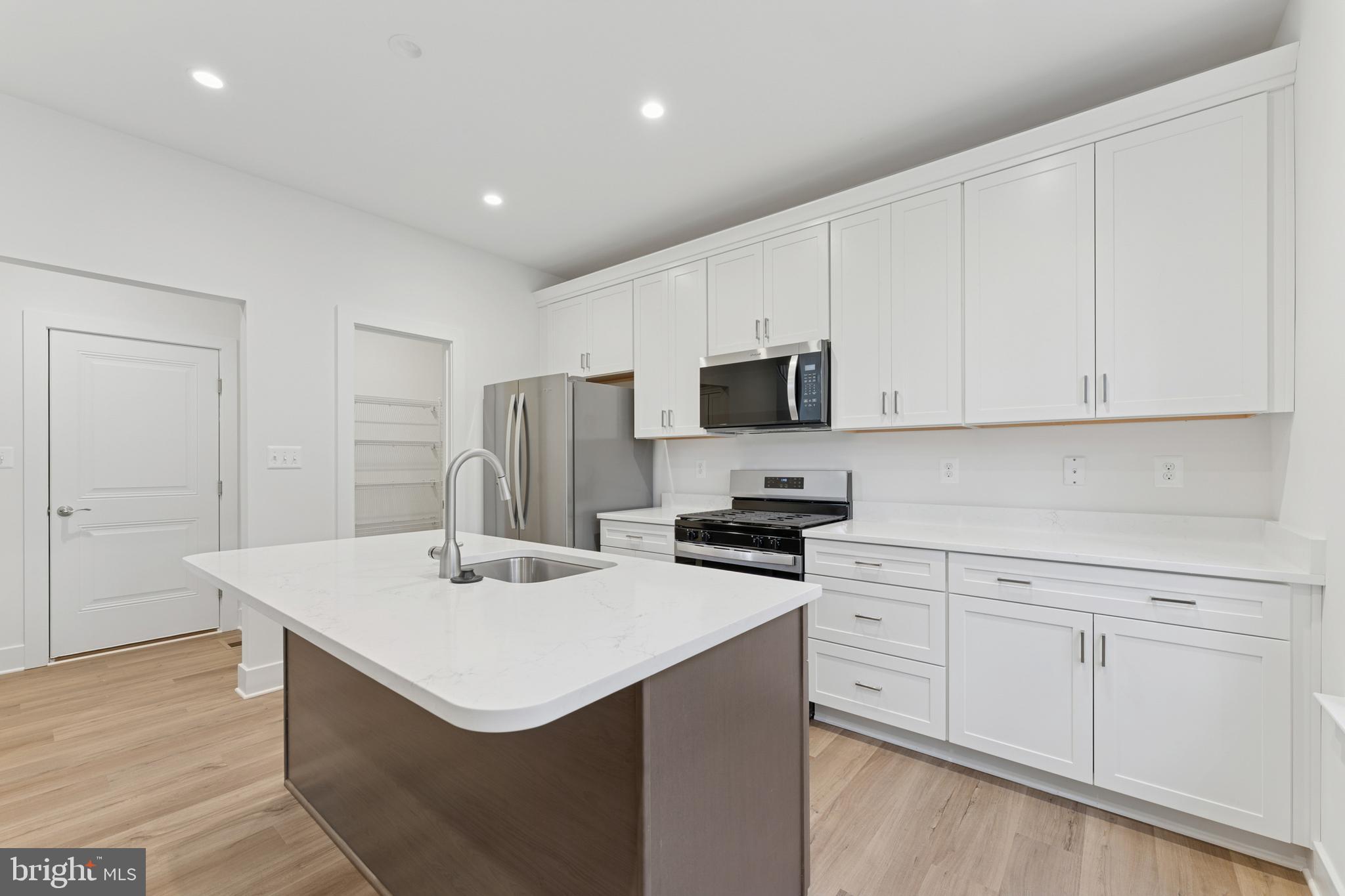 SABRINA PARK - Residential