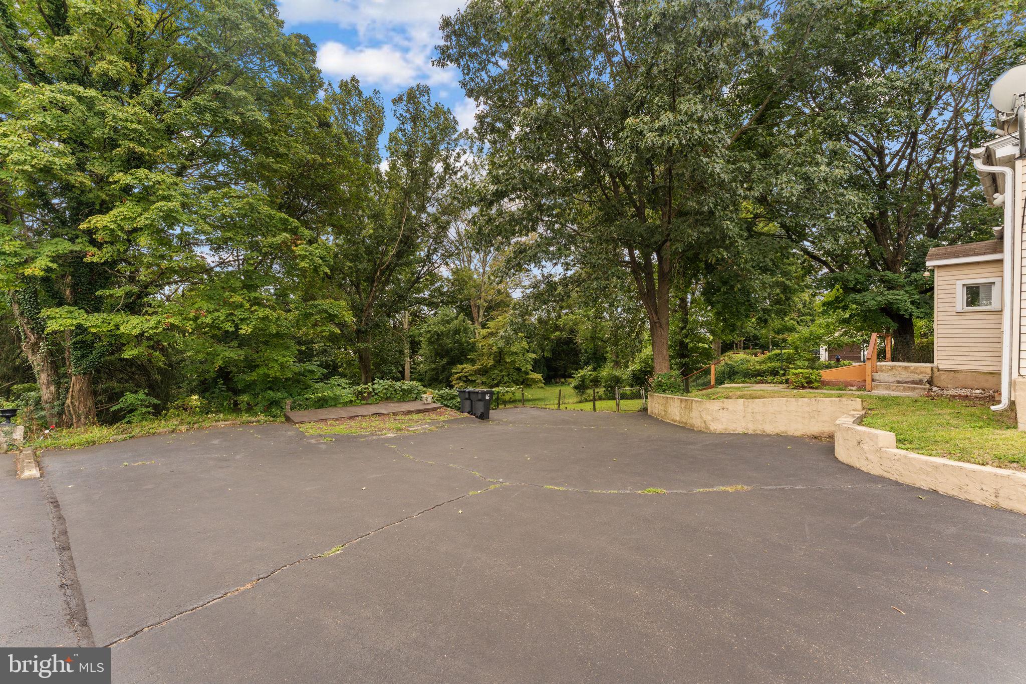 DOYLESTOWN - Residential