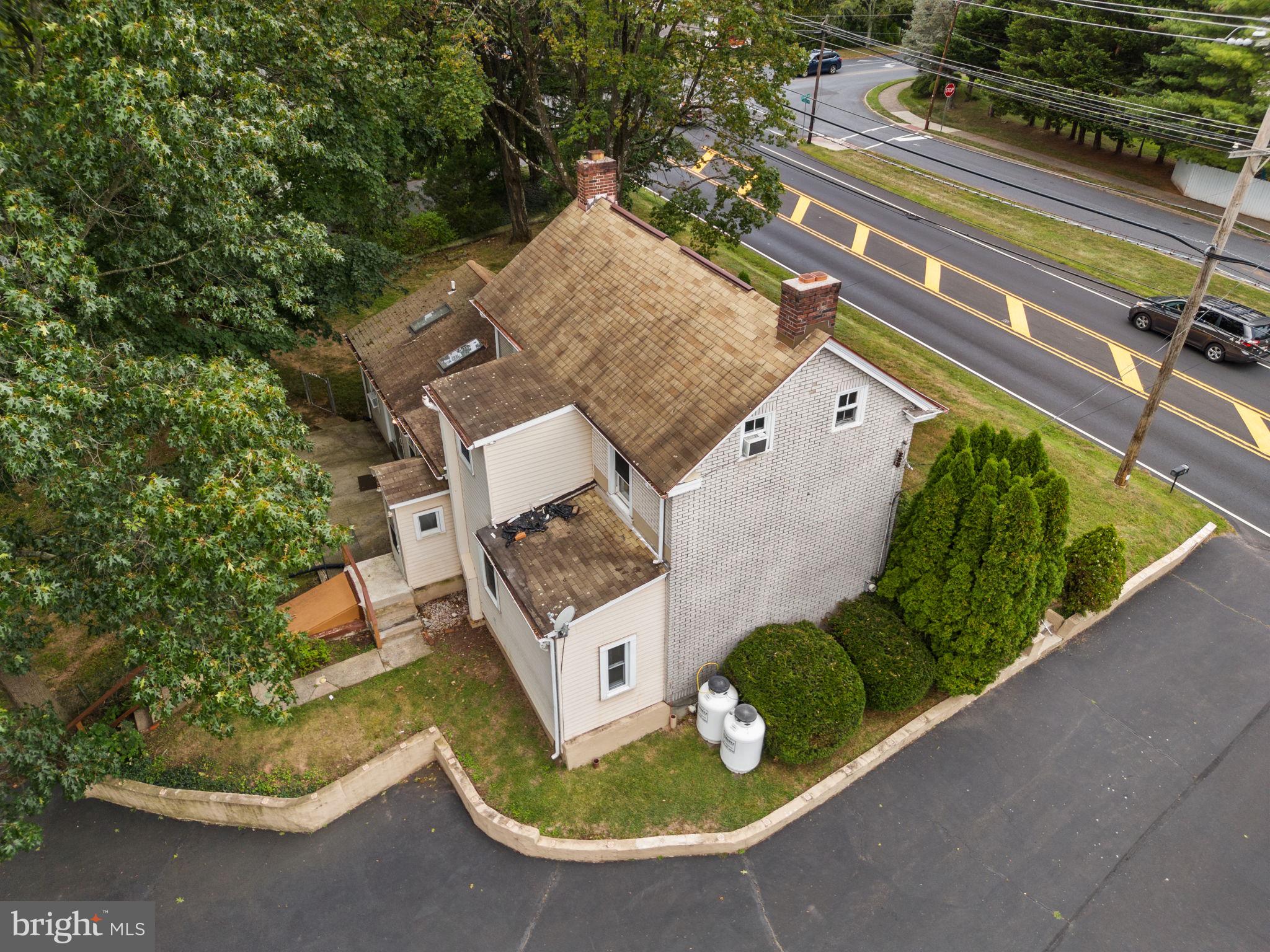 DOYLESTOWN - Residential