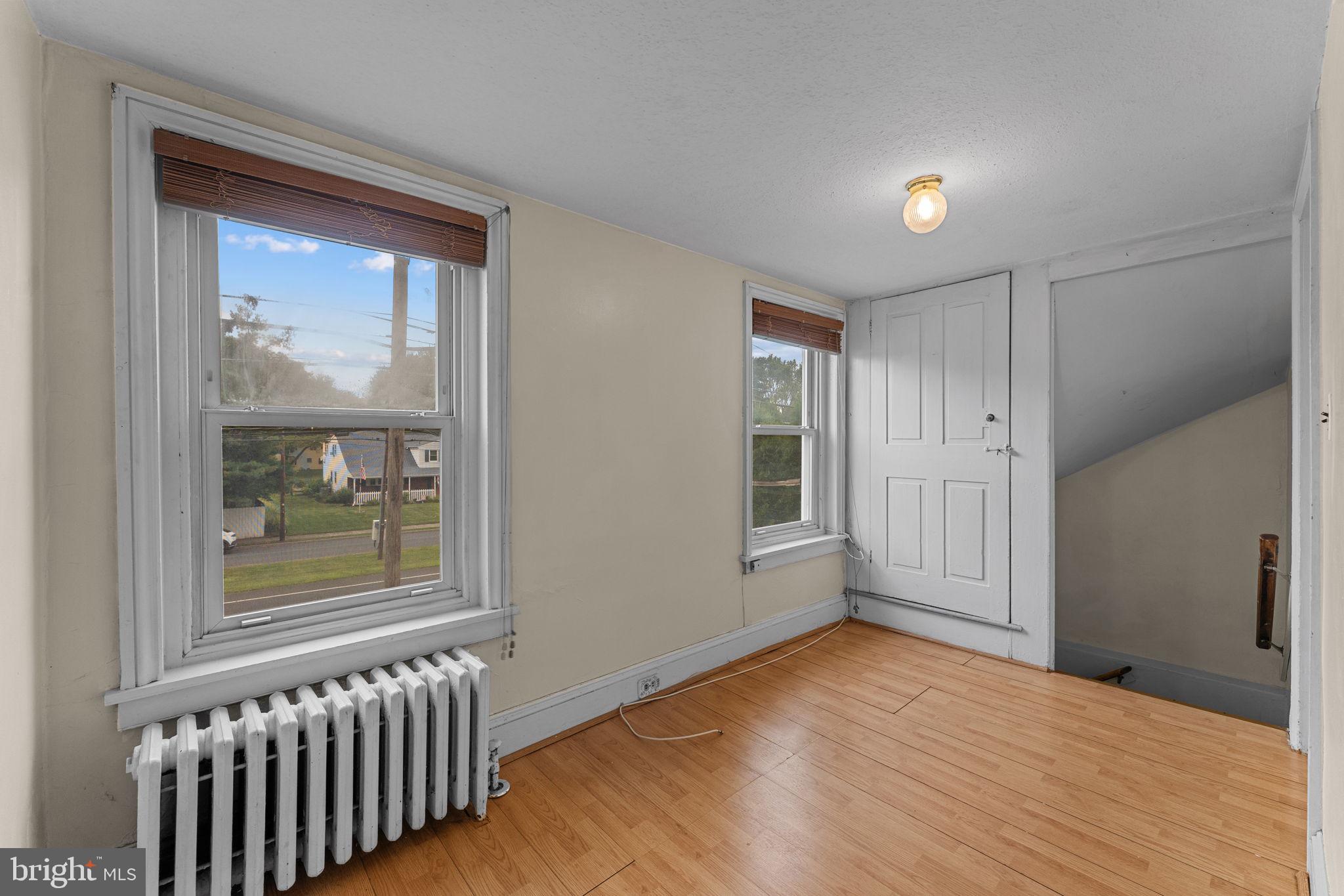 DOYLESTOWN - Residential