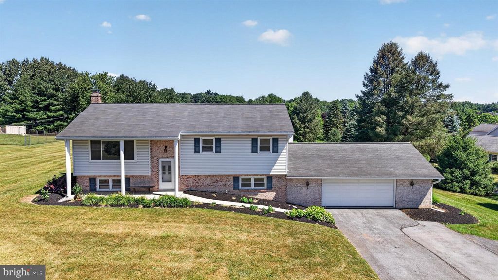 Photo of 19 Palmyra Bellegrove Road, ANNVILLE, PA 17003 (MLS # PALN2027050)