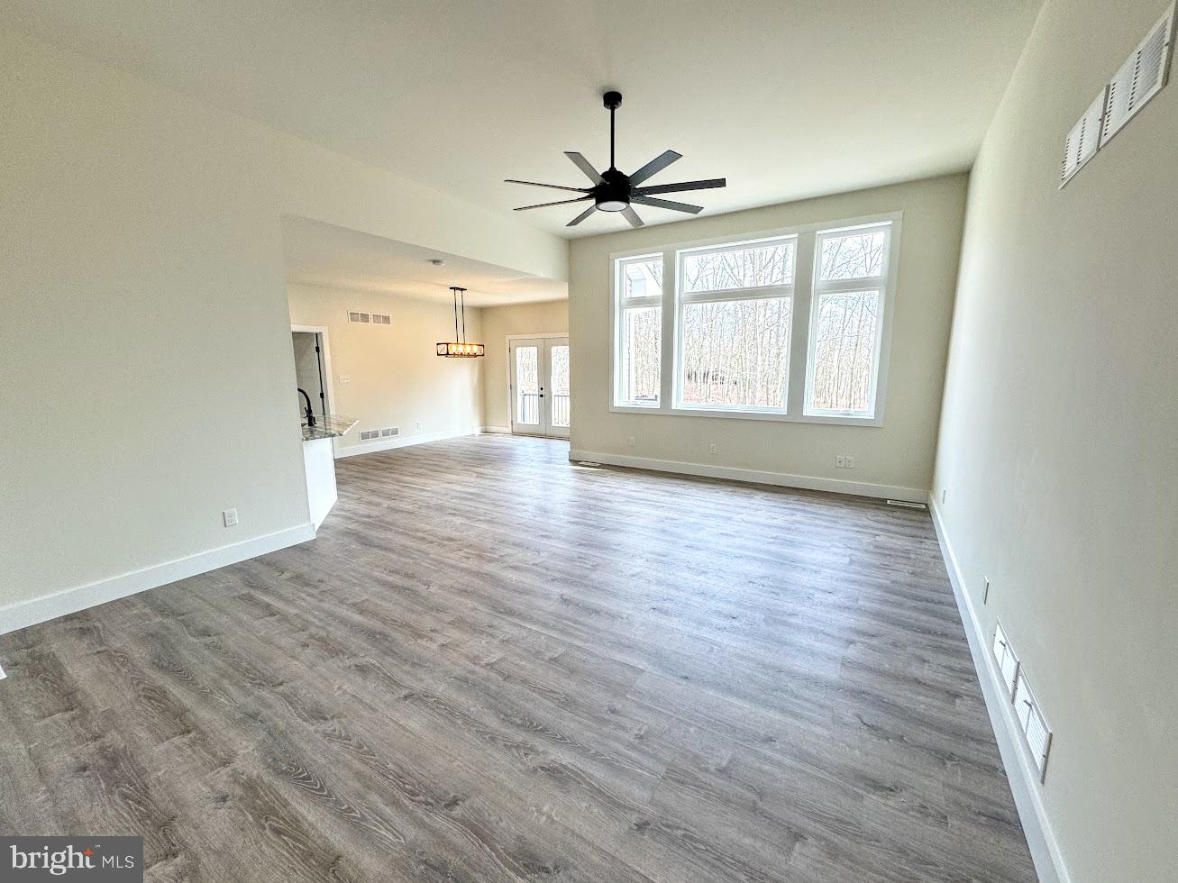 EAGLE ROCK RESORT - Residential