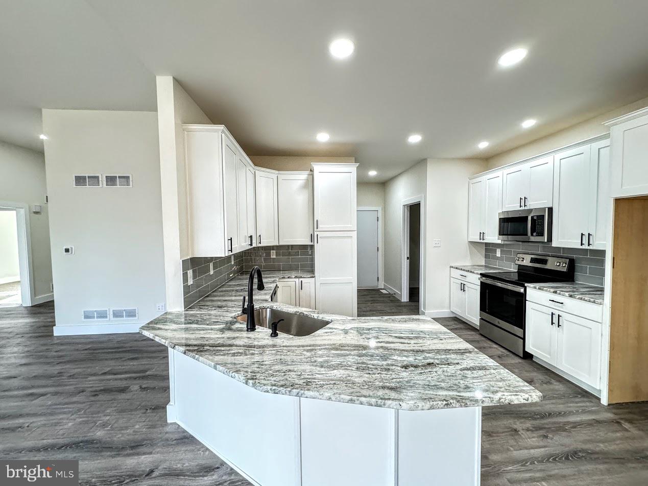 EAGLE ROCK RESORT - Residential