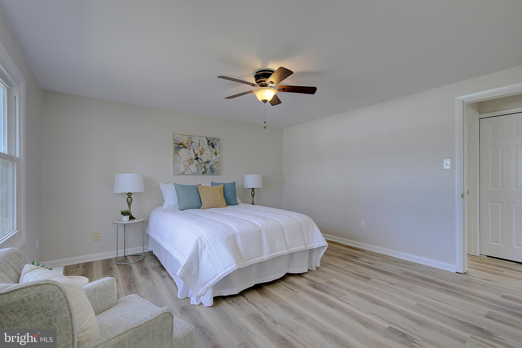 AVALON SHORES - Residential