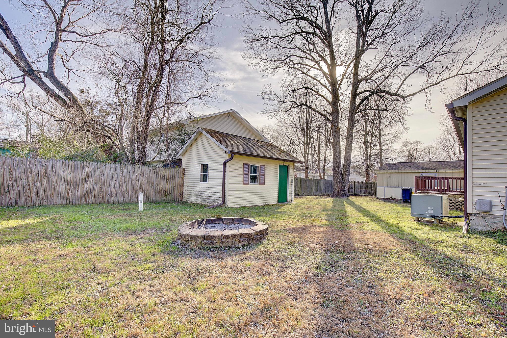 AVALON SHORES - Residential