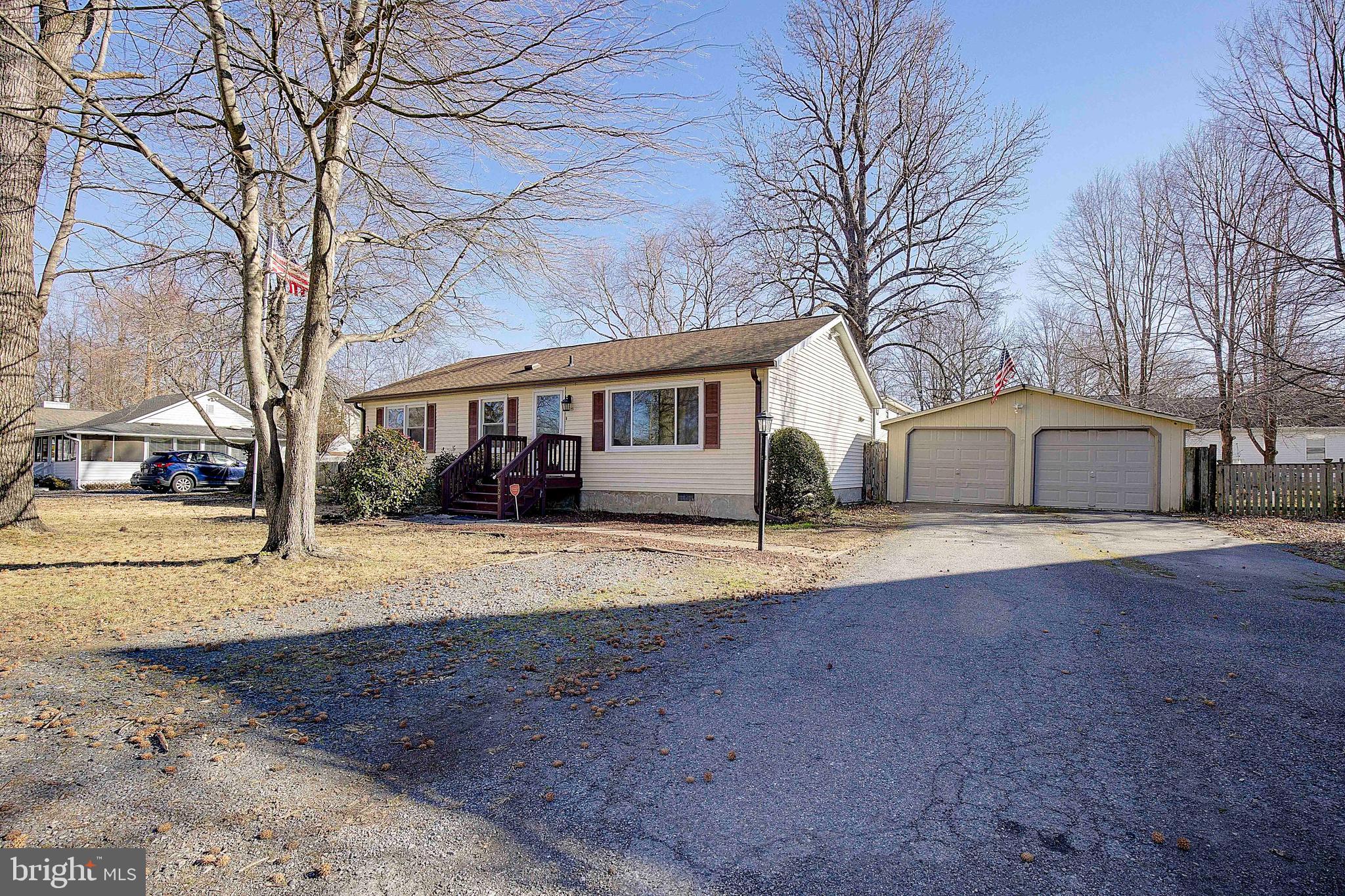 AVALON SHORES - Residential