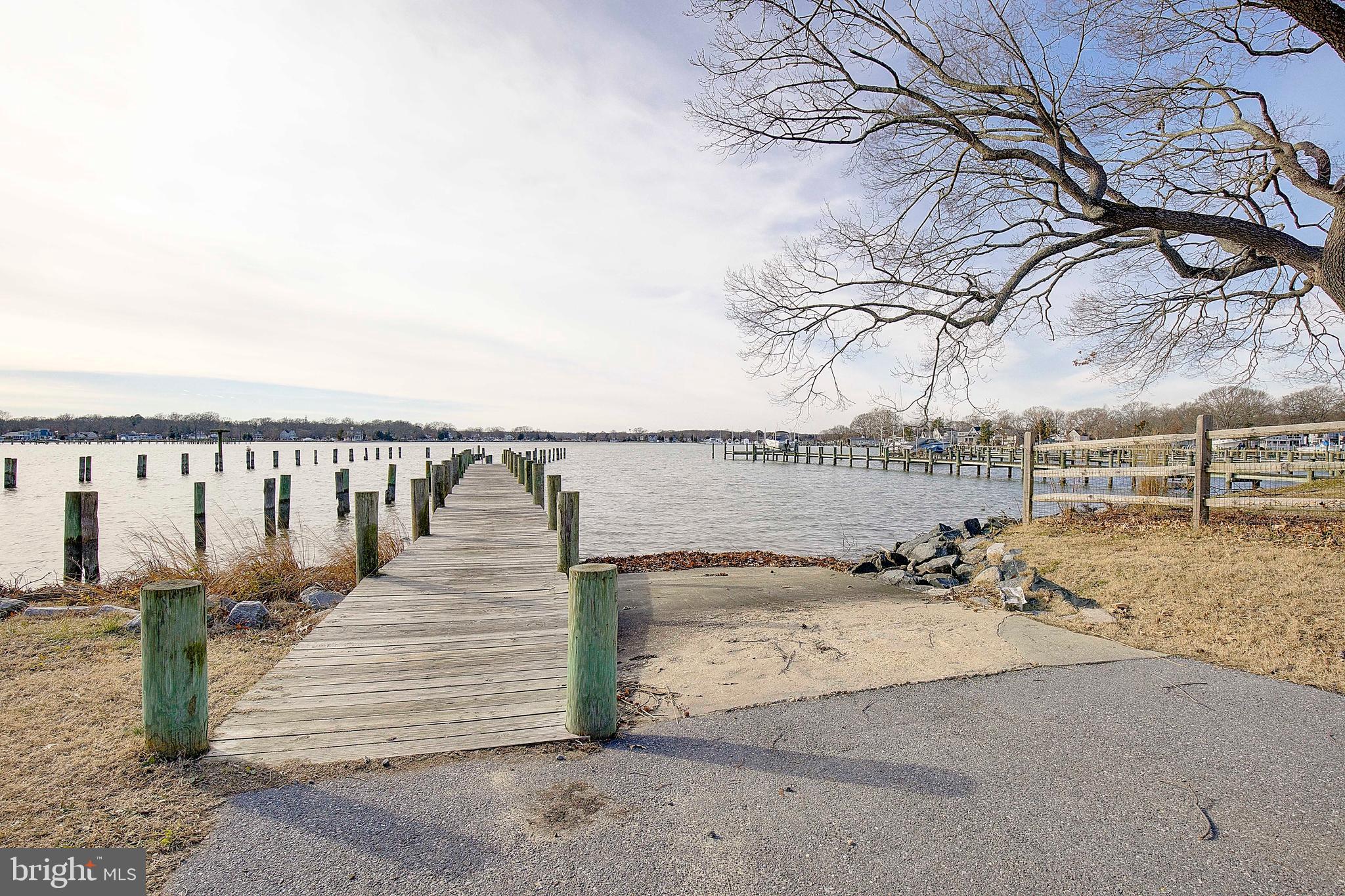 AVALON SHORES - Residential