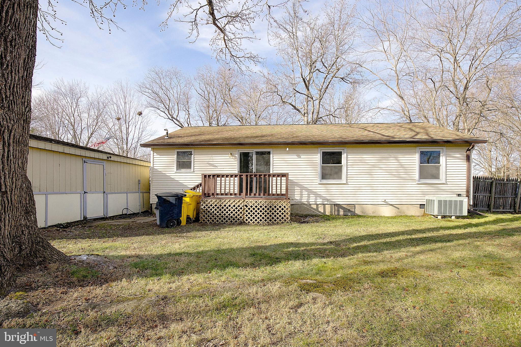 AVALON SHORES - Residential