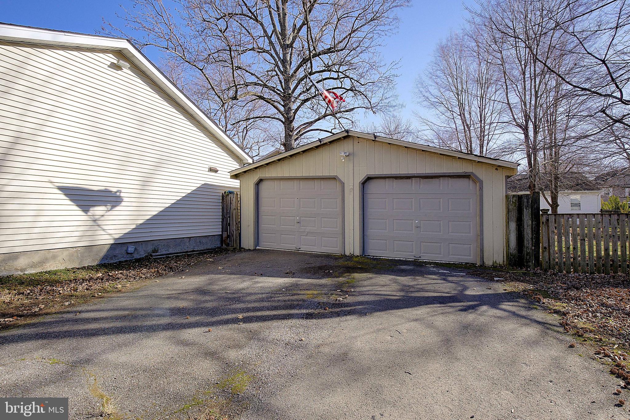 AVALON SHORES - Residential