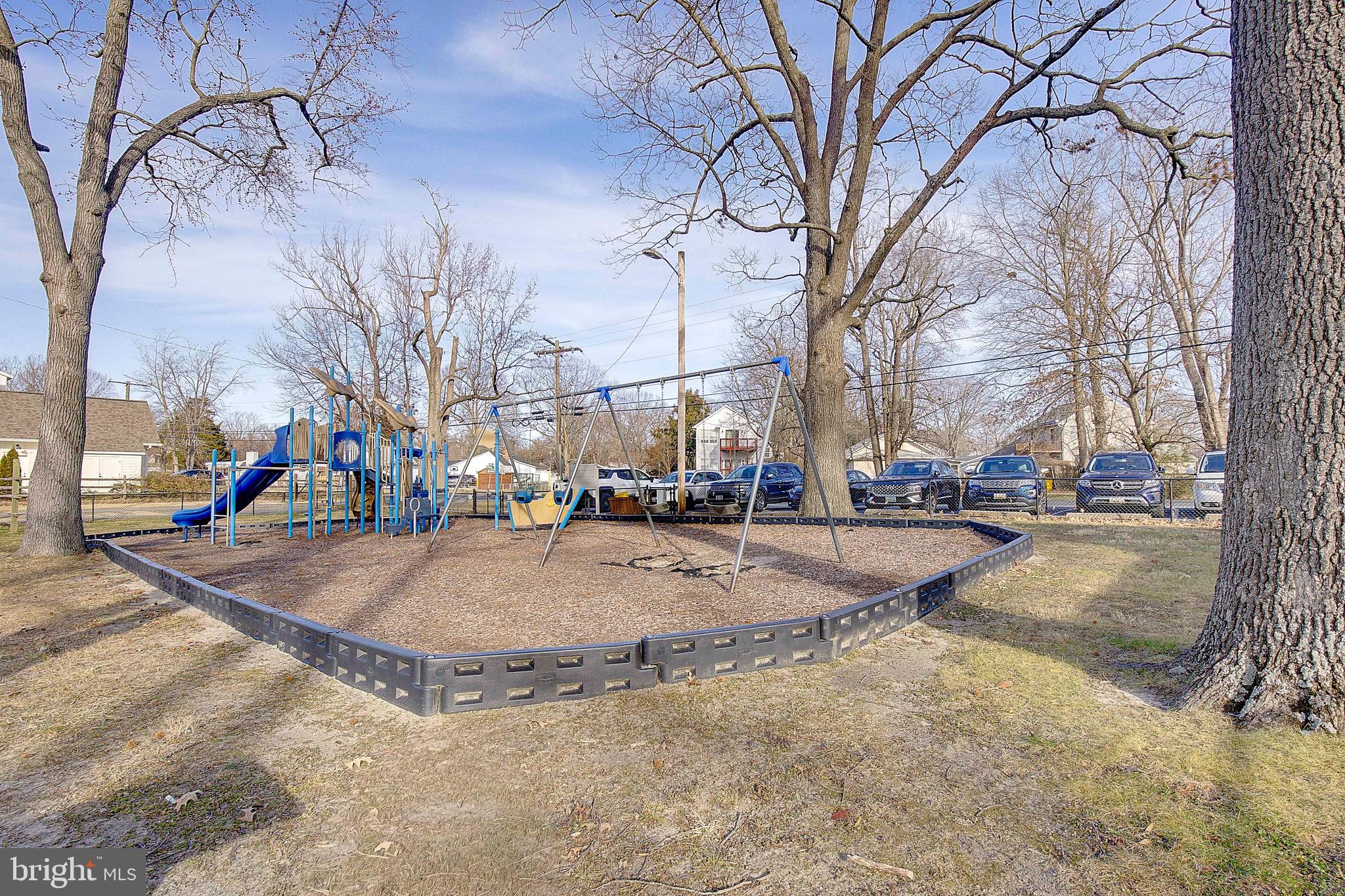 AVALON SHORES - Residential