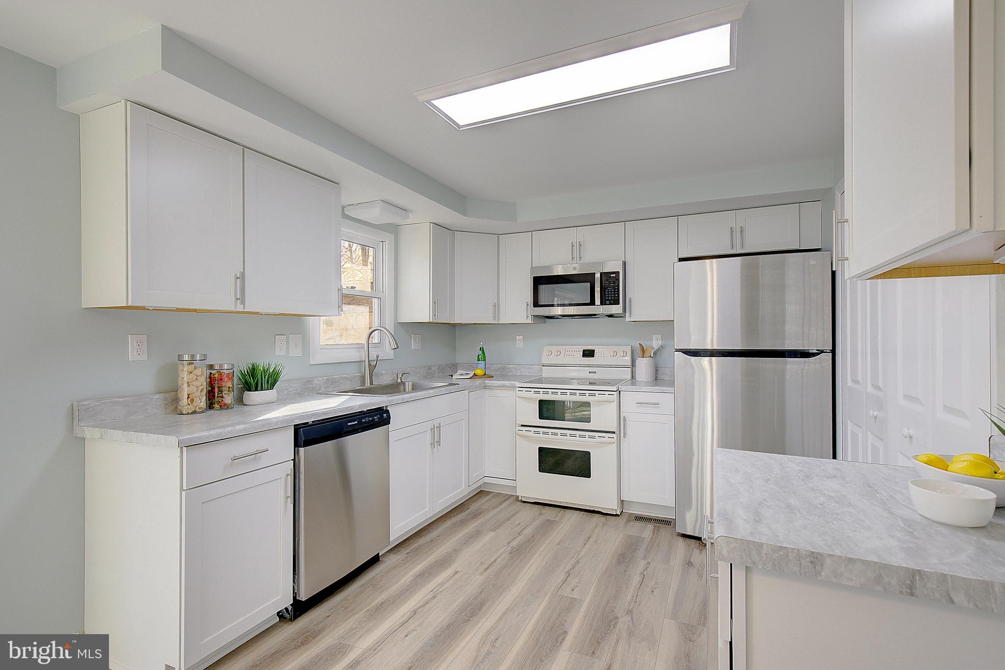 AVALON SHORES - Residential