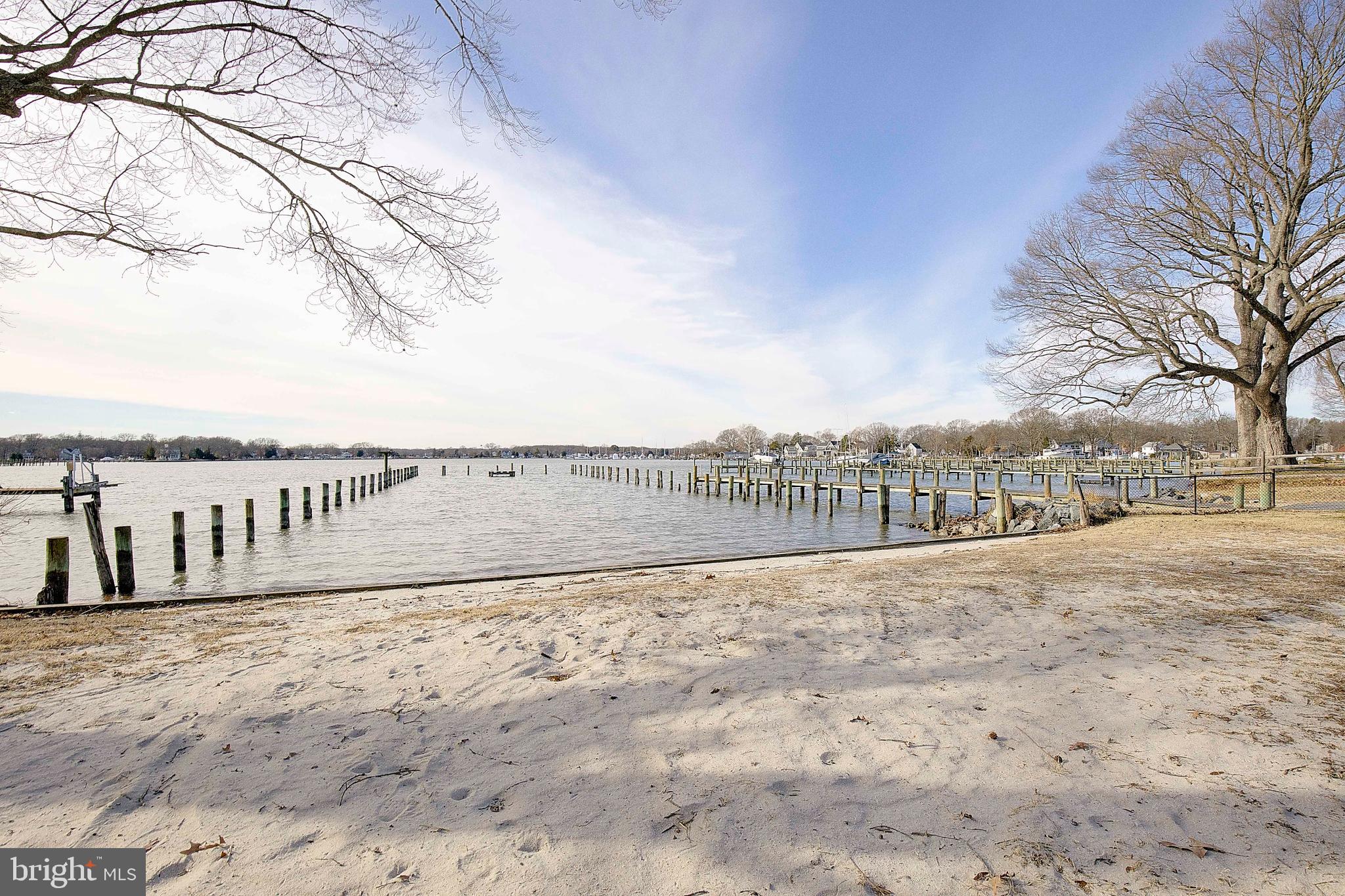 AVALON SHORES - Residential