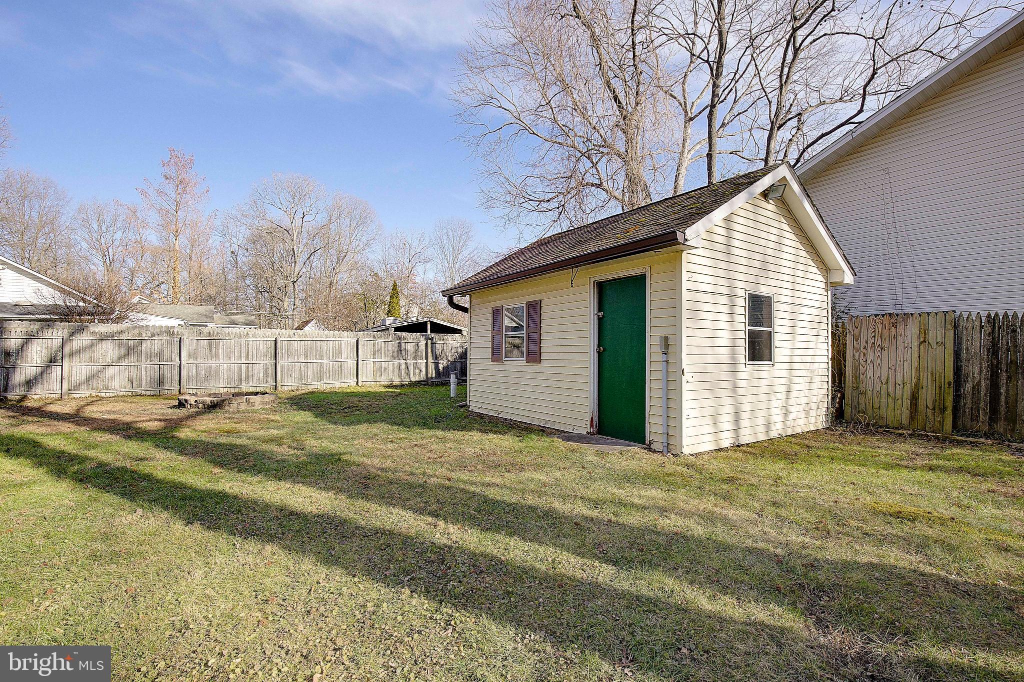 AVALON SHORES - Residential