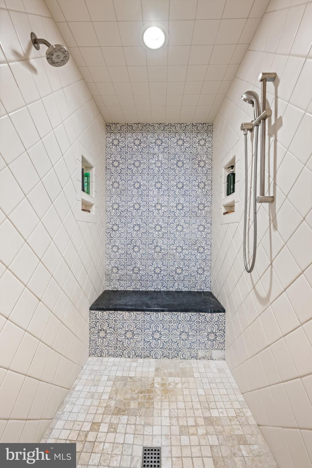 SOUTH WAYNE - Residential