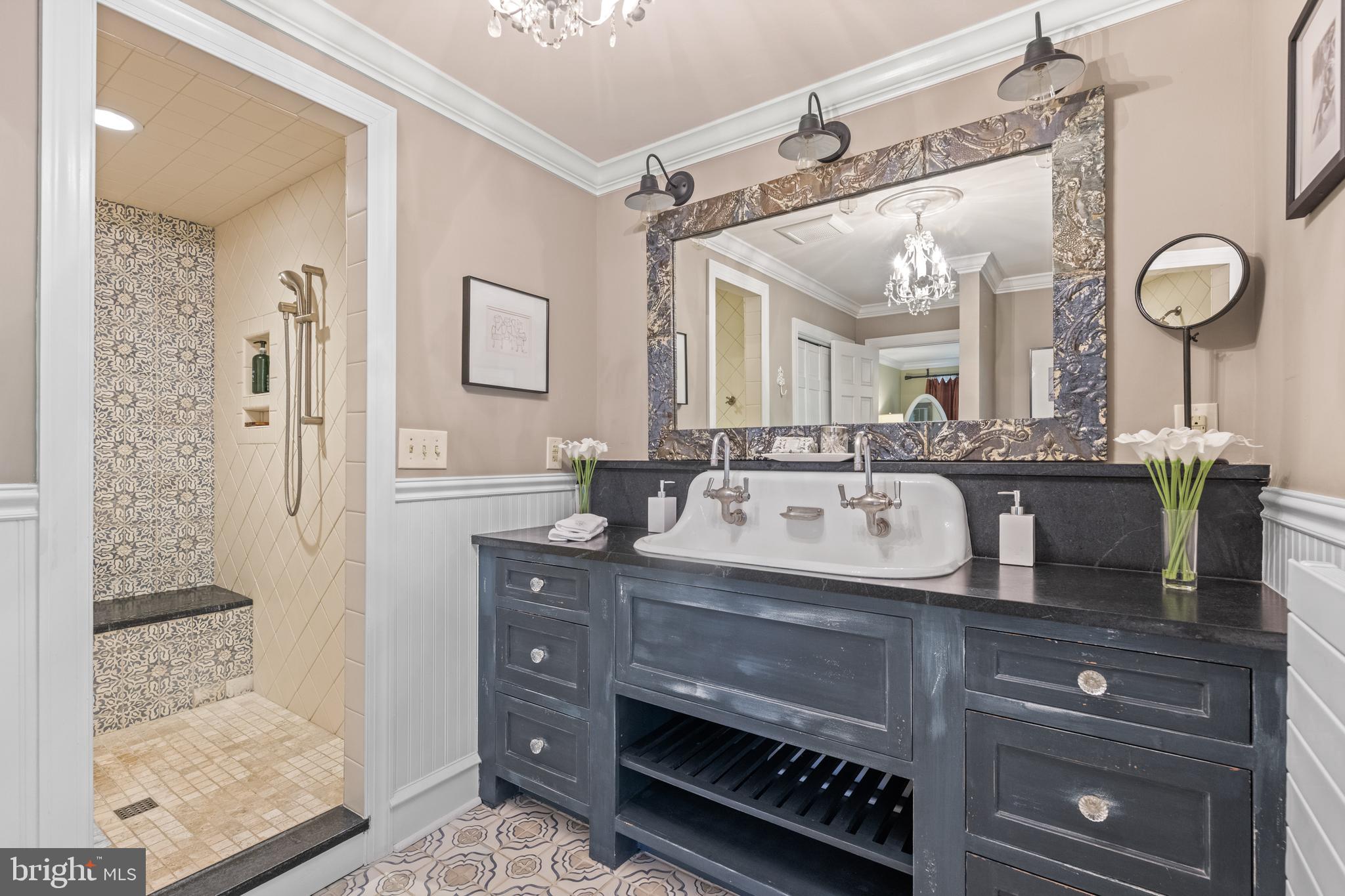 SOUTH WAYNE - Residential